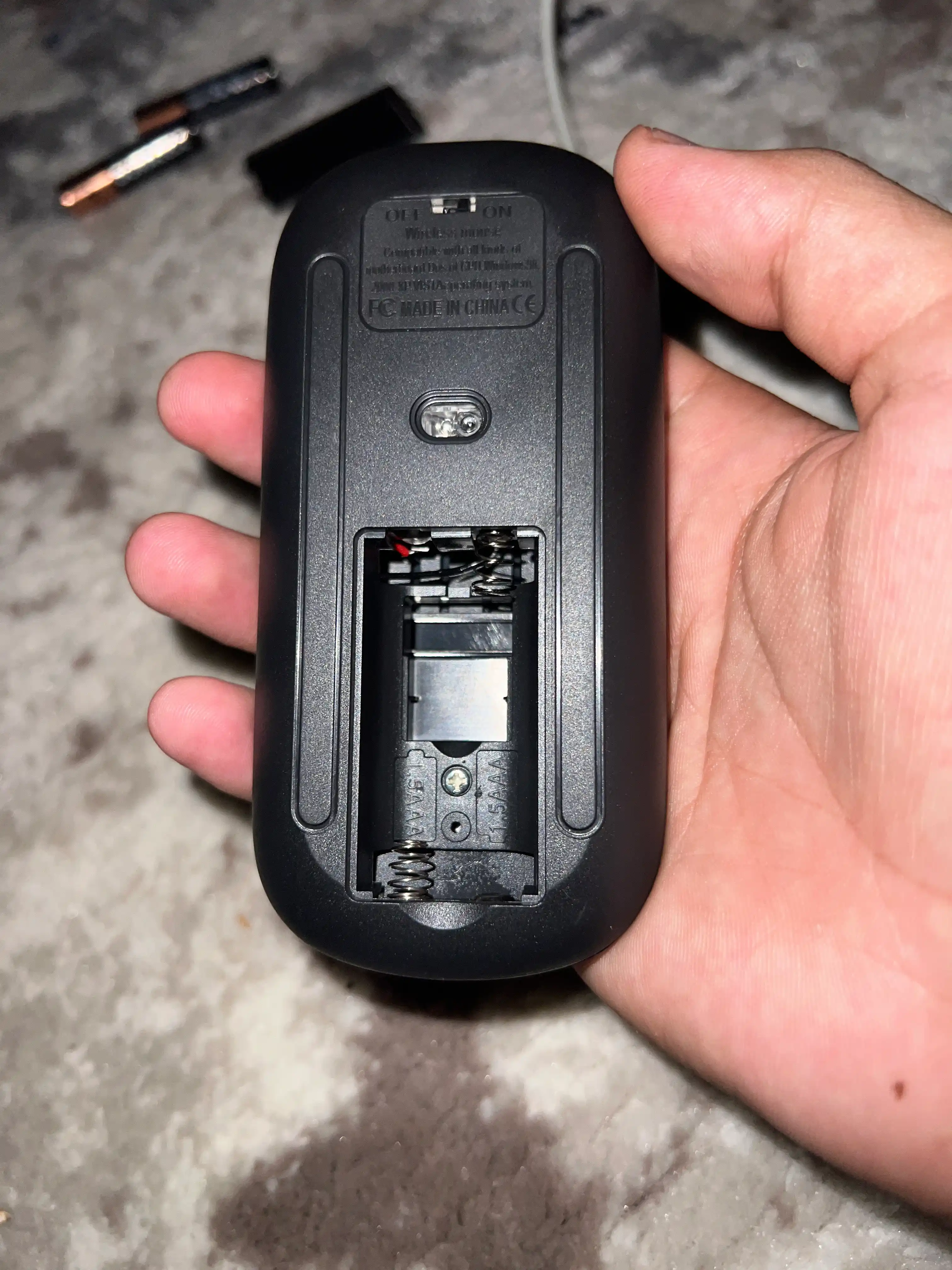 Simsiz Bluetooth klaviatura va sichqoncha telefon, noutbuk va planshet uchun