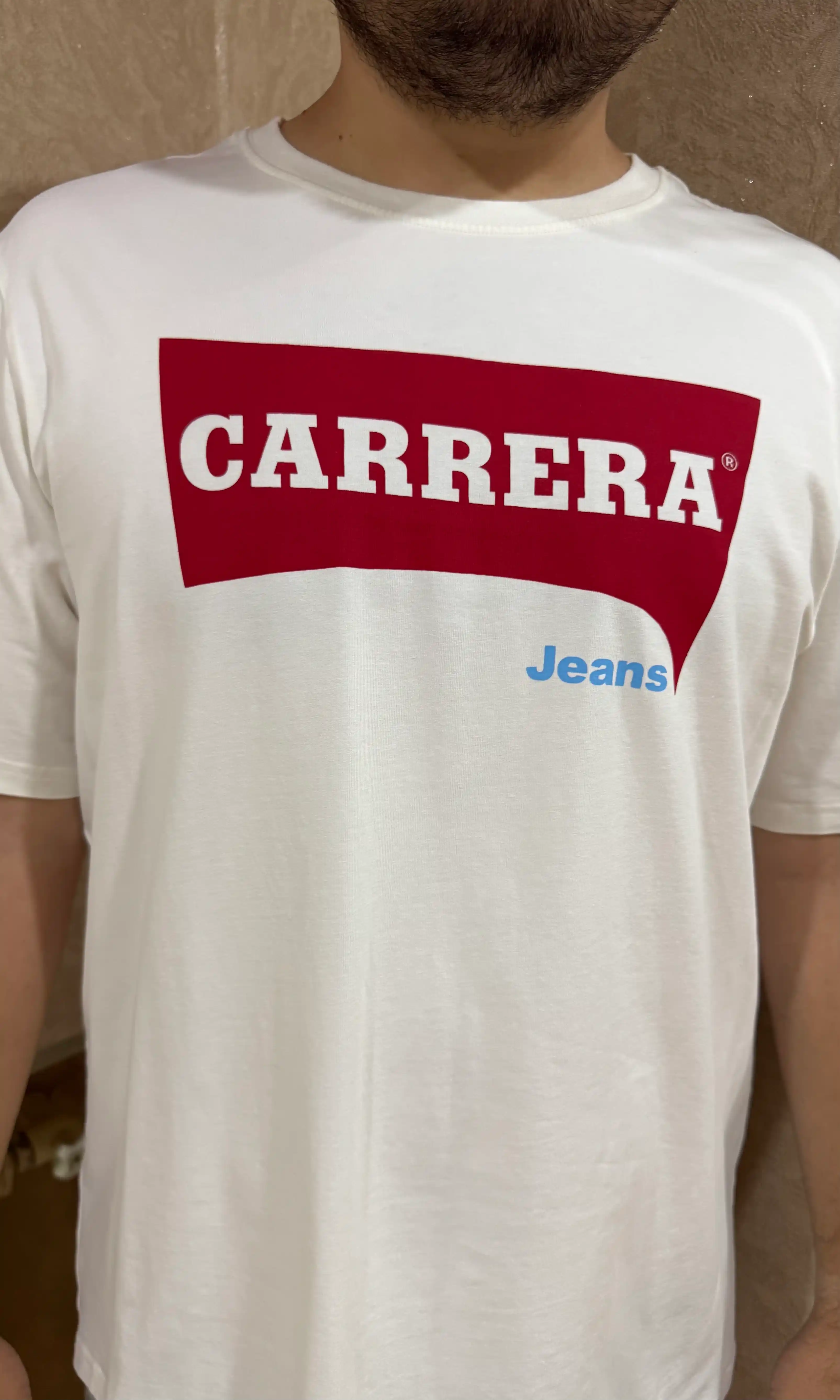 Erkaklar futbolkasi Carrera Jeans dumaloq yoqali, 100% paxta, Italiya
