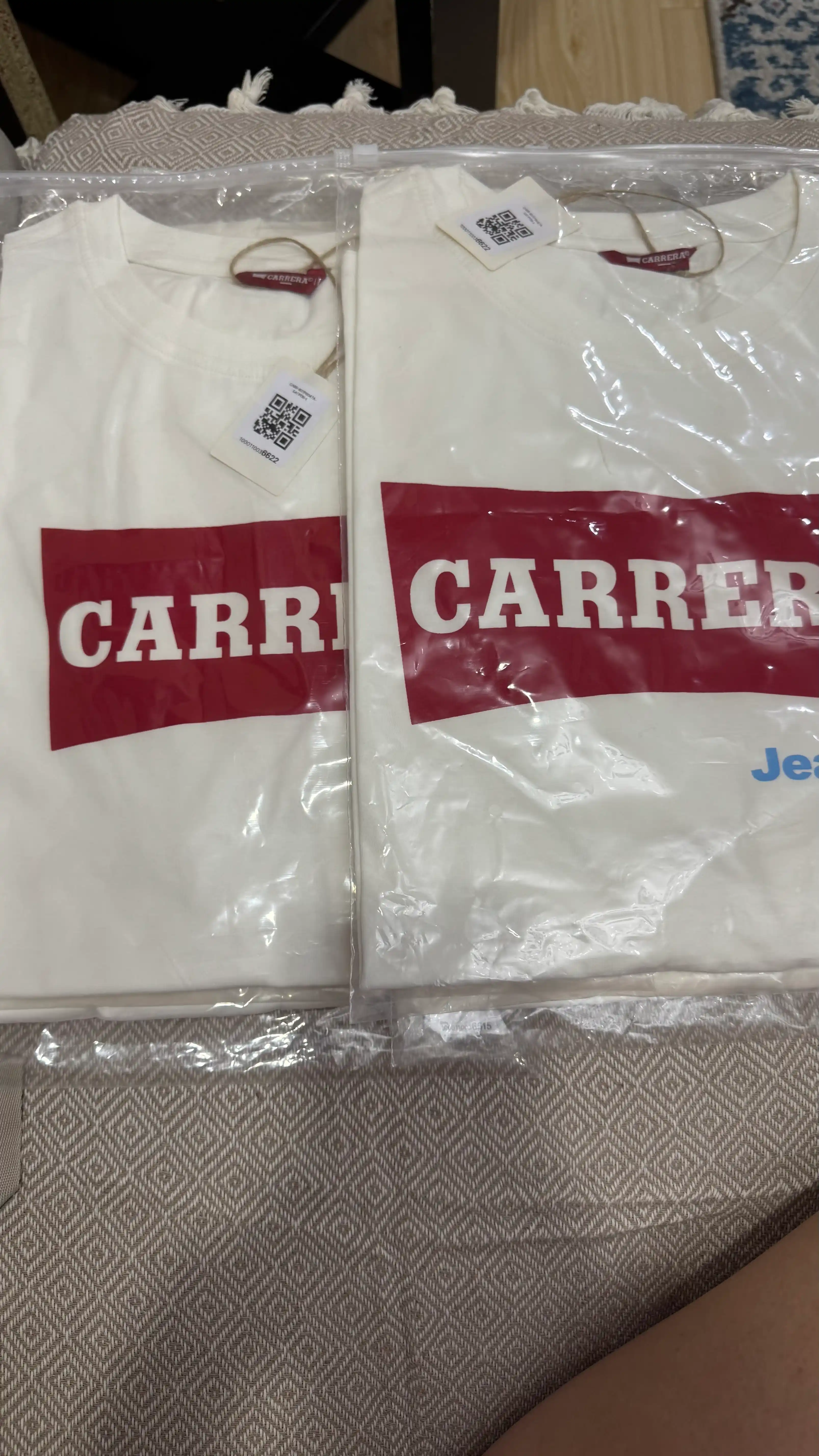 Erkaklar futbolkasi Carrera Jeans dumaloq yoqali, 100% paxta, Italiya
