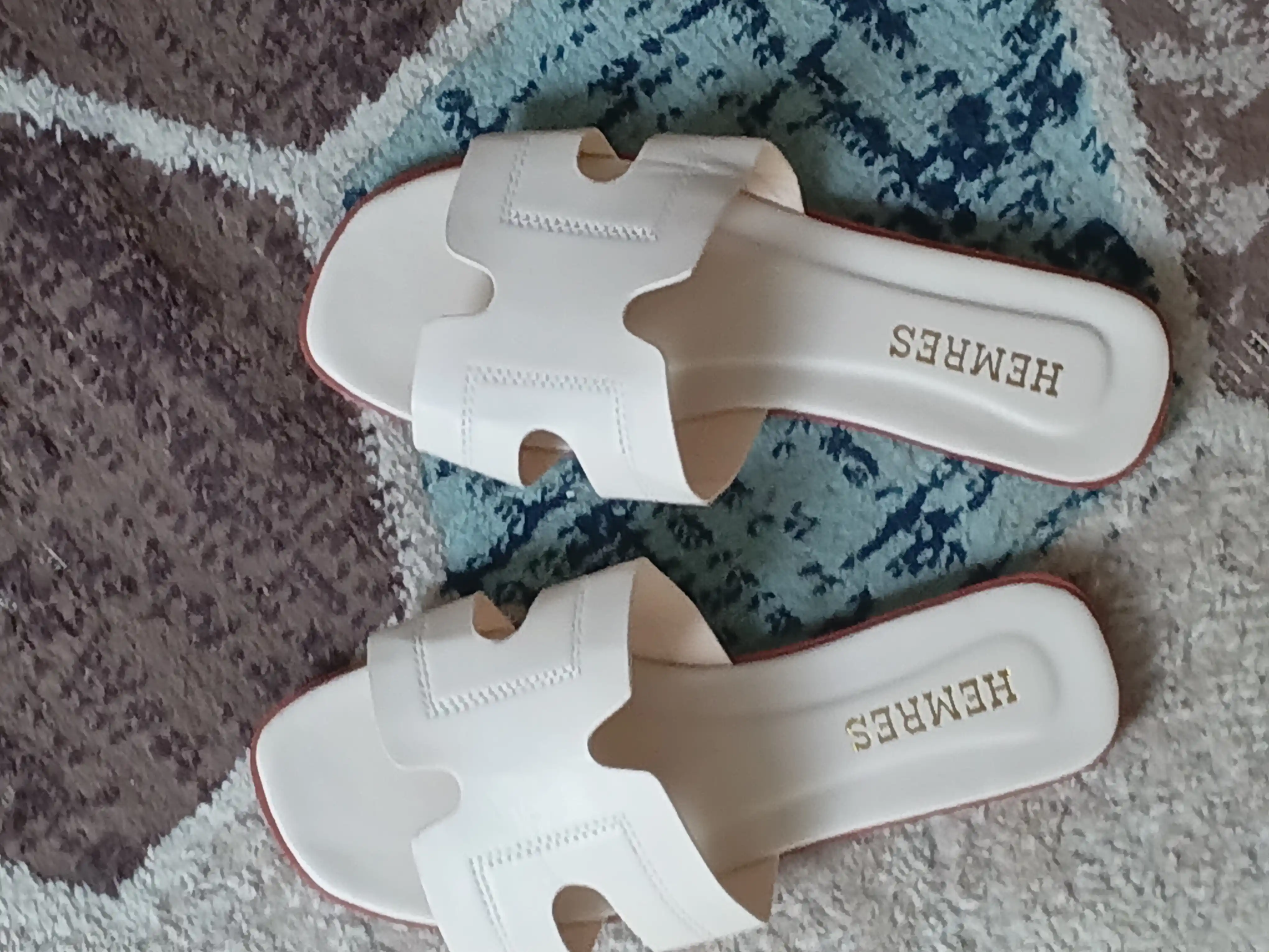 Женские летние шлепанцы