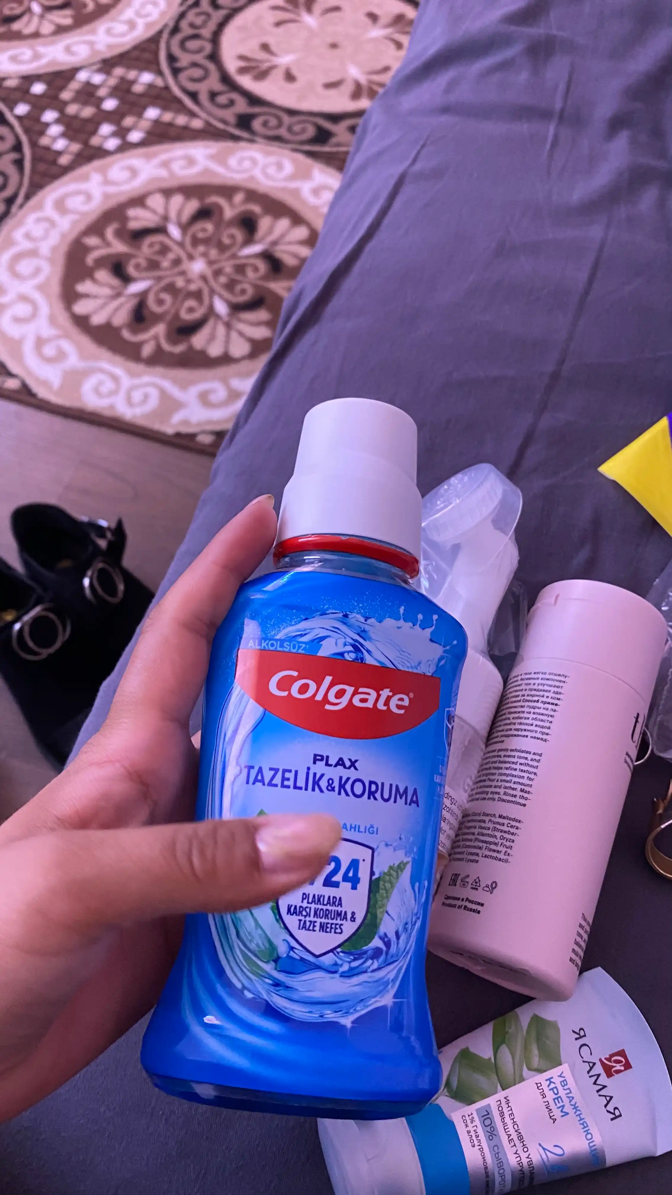 Colgate Plax og‘iz bo‘shlig‘i uchun tetiklashtiruvchi yalpizli antibakterial chayish vositasi, 250 ml