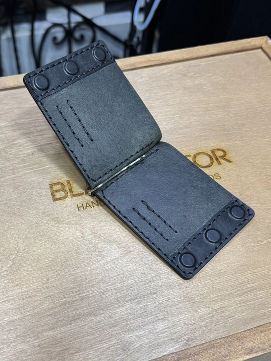 Зажим для денег из натуральной итальянской кожи и ручной прошивки Black Gator