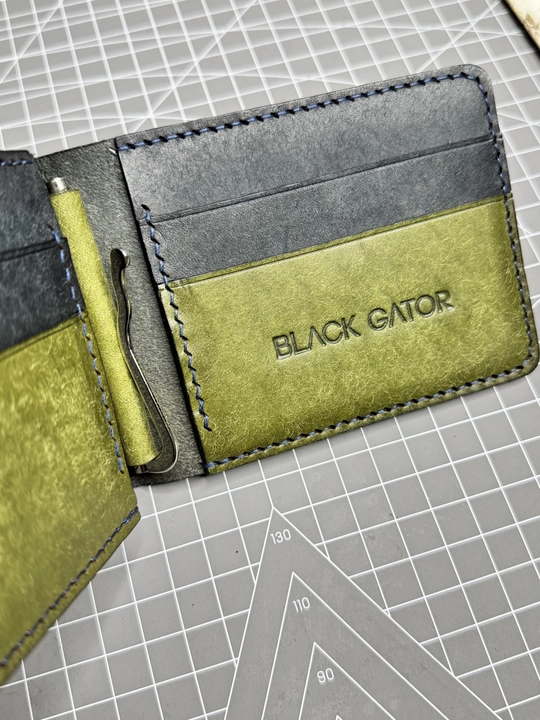 Зажим для денег из натуральной итальянской кожи и ручной прошивки Black Gator