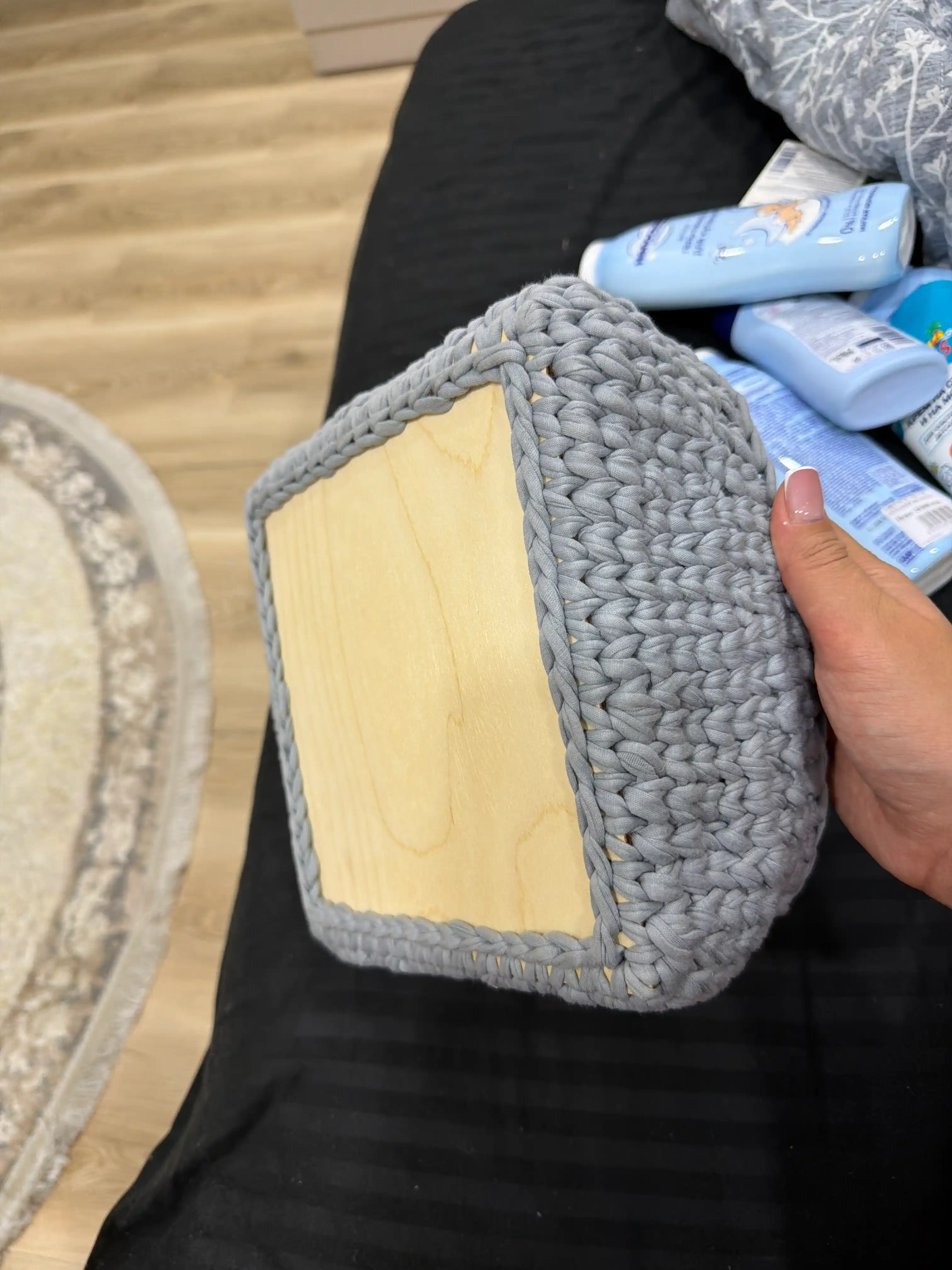 Kvadrat pastki 20 dan 20 sm kontrplak 3 mm