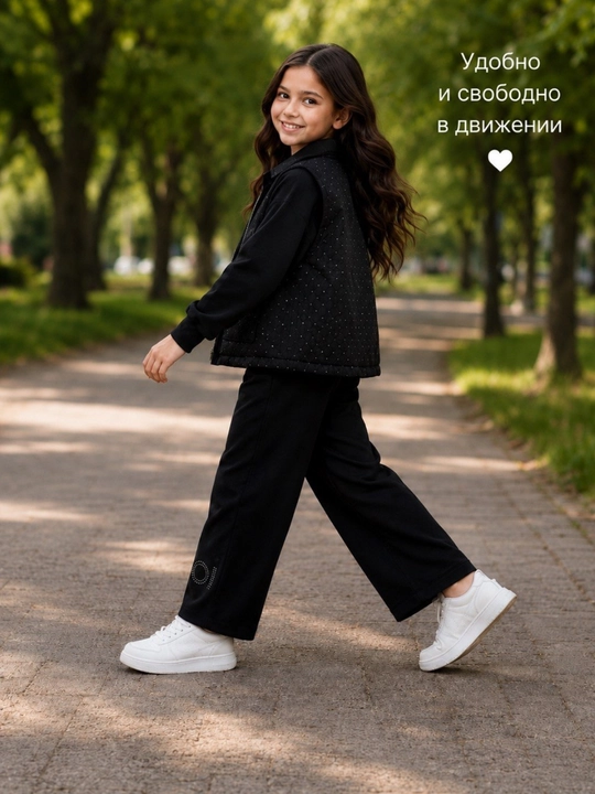 Qizlar uchun 3 qismli sport kostyum, nimcha, kofta va keng shim, 7–10 yosh