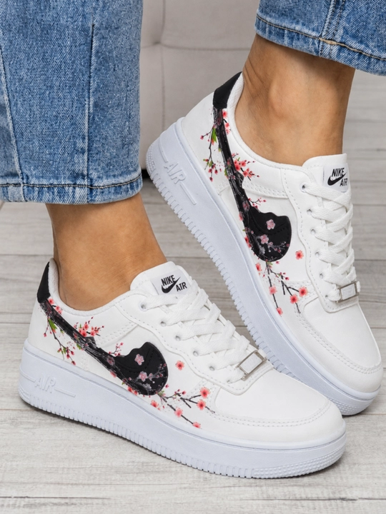 Ayollar kedalari NIKE, sakura guli dizaynda, Xitoy, ayollar oyoq kiyimlari, o'lcham 36-40
