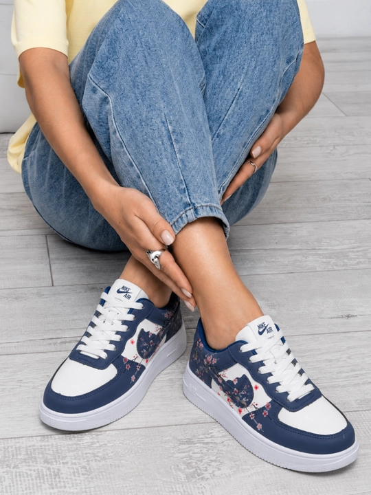 Ayollar kedalari NIKE, sakura guli dizaynda, Xitoy, ayollar oyoq kiyimlari, o'lcham 36-40