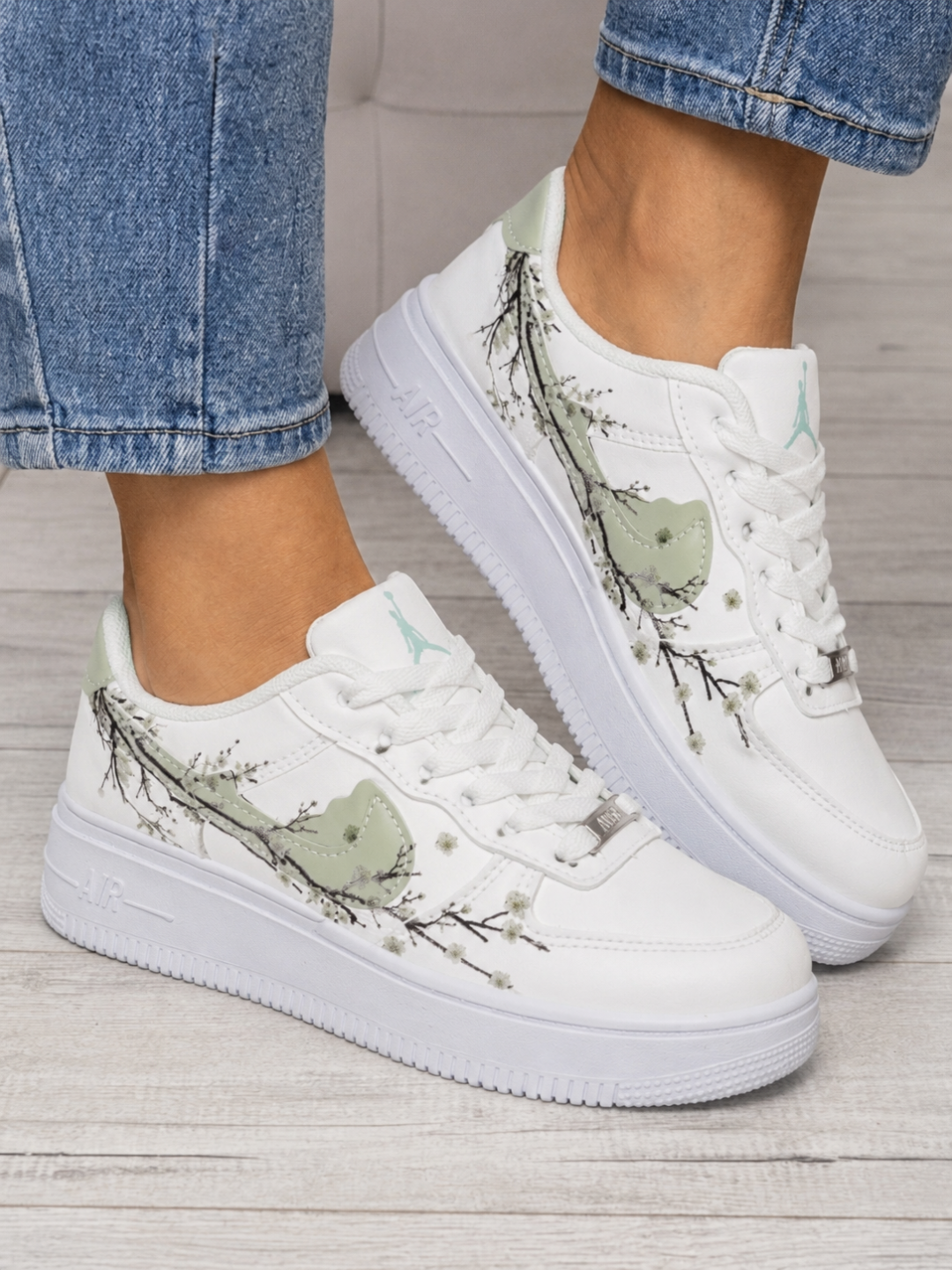 Ayollar kedalari NIKE, sakura guli dizaynda, Xitoy, ayollar oyoq kiyimlari, o'lcham 36-40