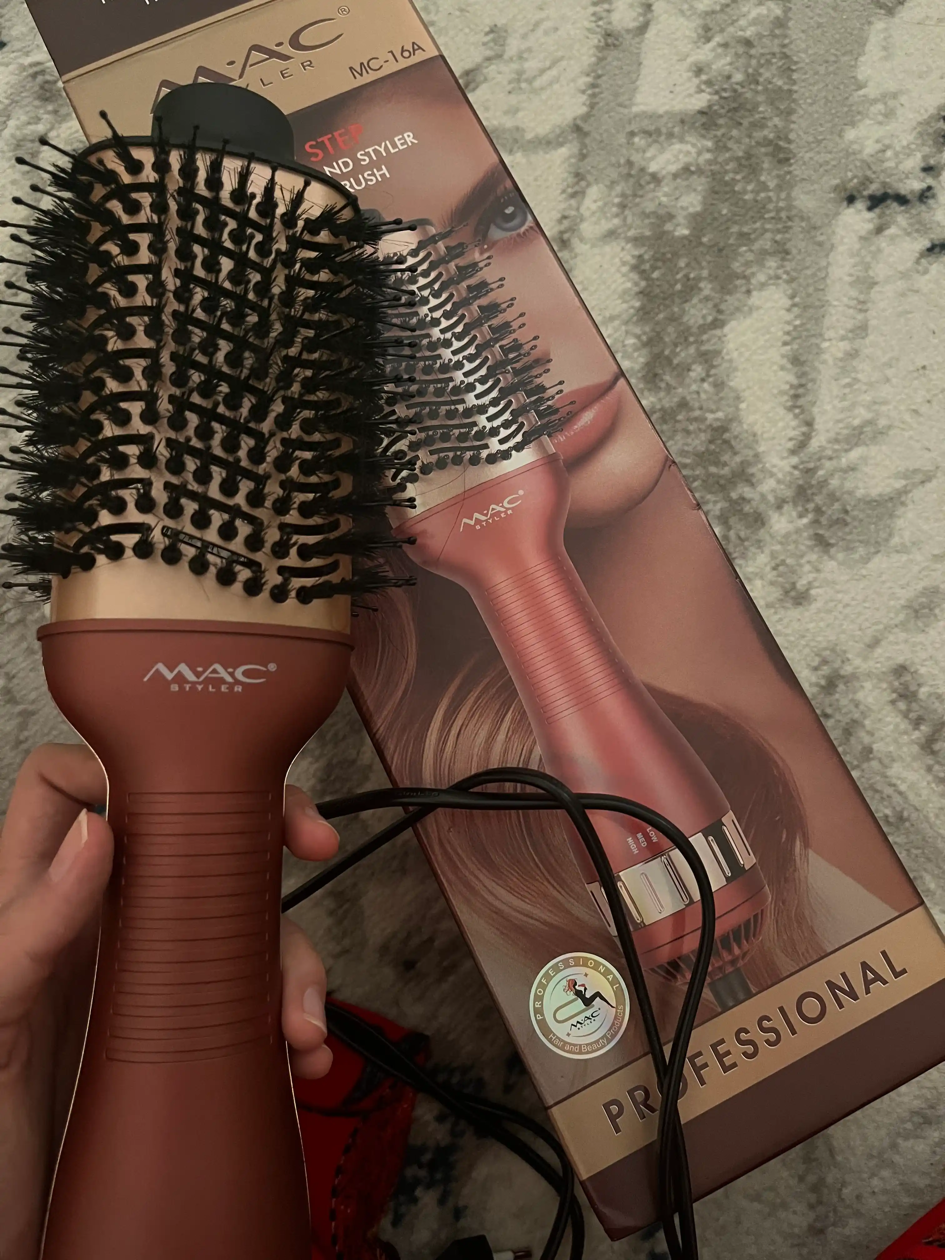 Fen-taroq MAC Styler, ayollar uchun, soch quritgich va turmaklash cho‘tkasi