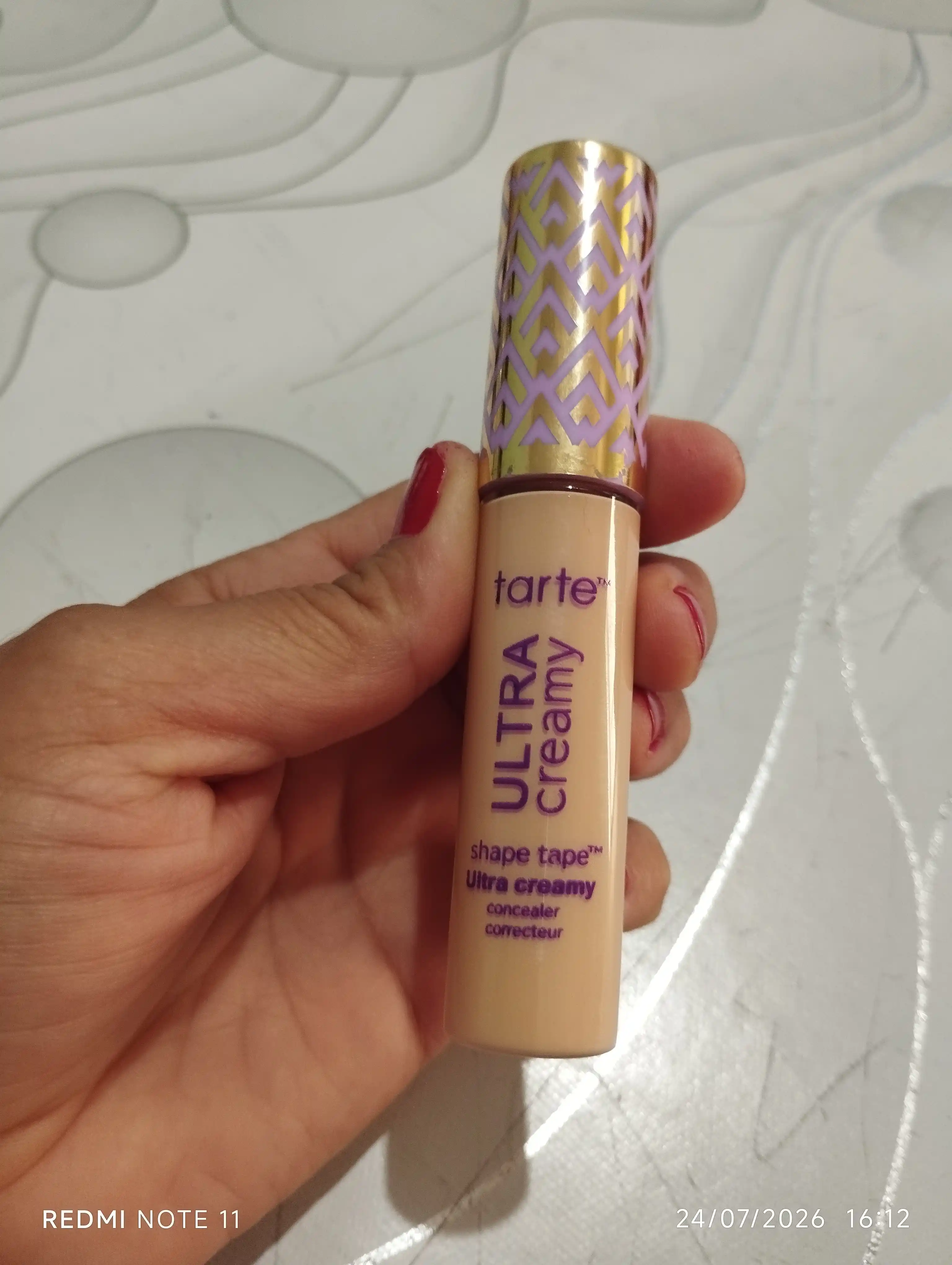 Консилер Tarte shape tap ultra creamy concealer