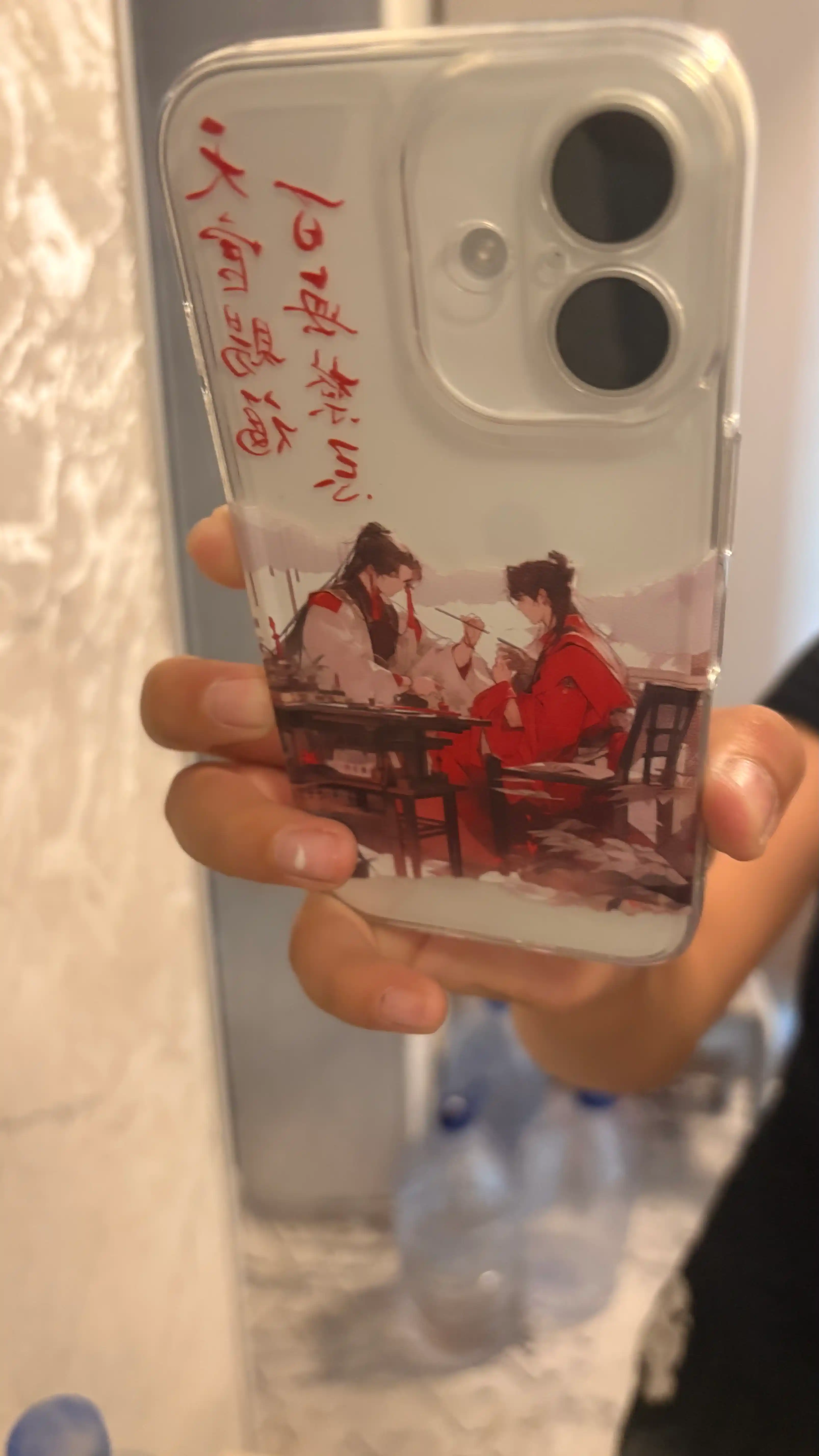 Силиконовый чехол для iPhone с дизайном