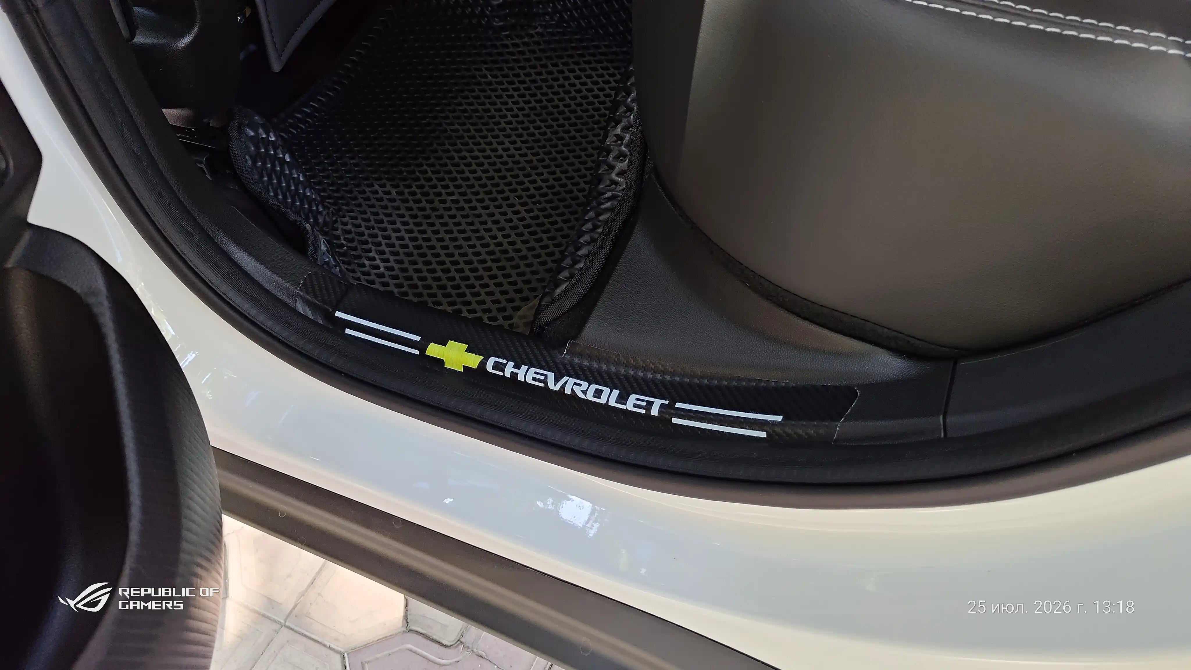 Защитные накладки на двери для автомобилей Chevrolet (4 штуки)