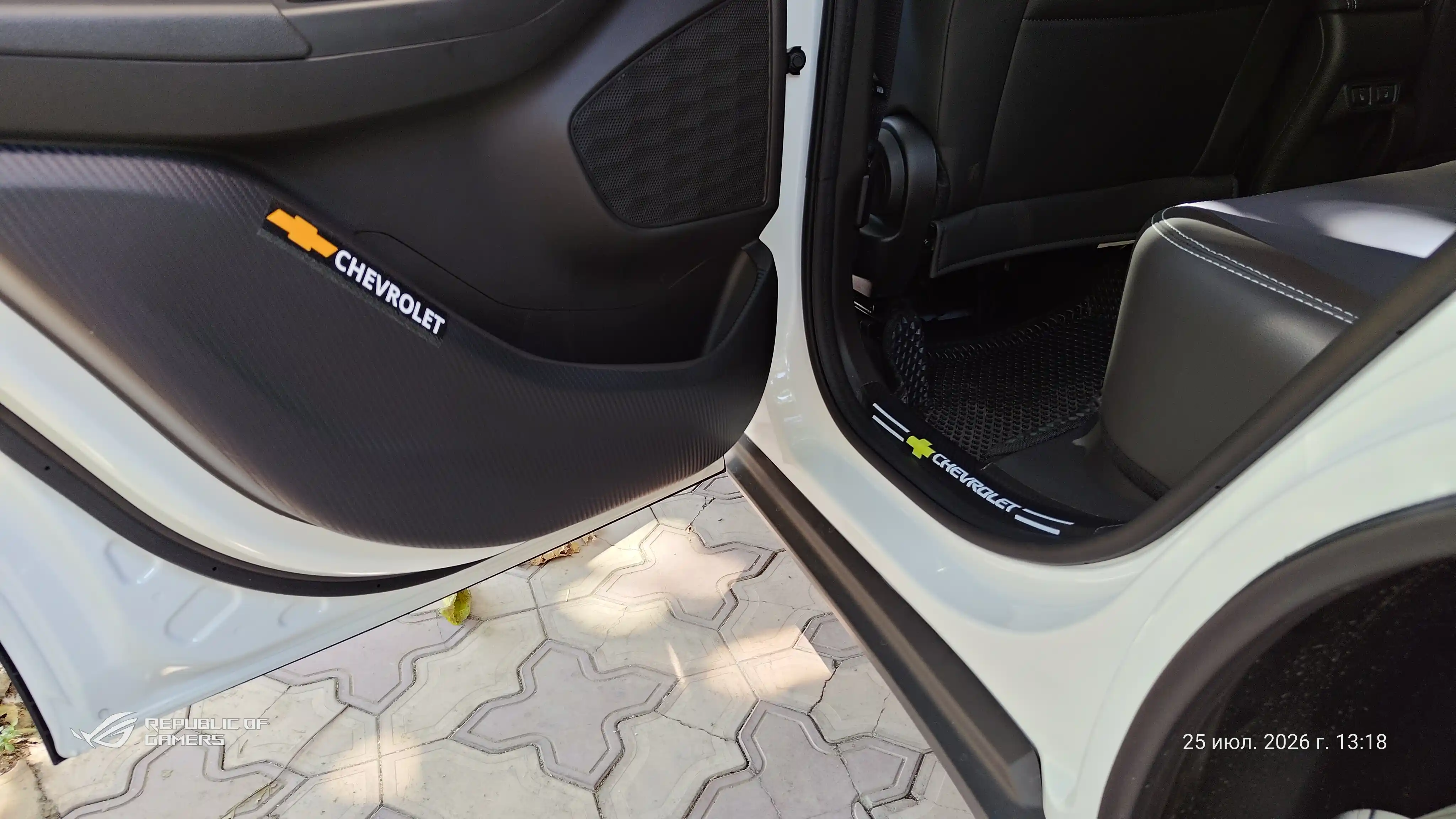 Защитные накладки на двери для автомобилей Chevrolet (4 штуки)