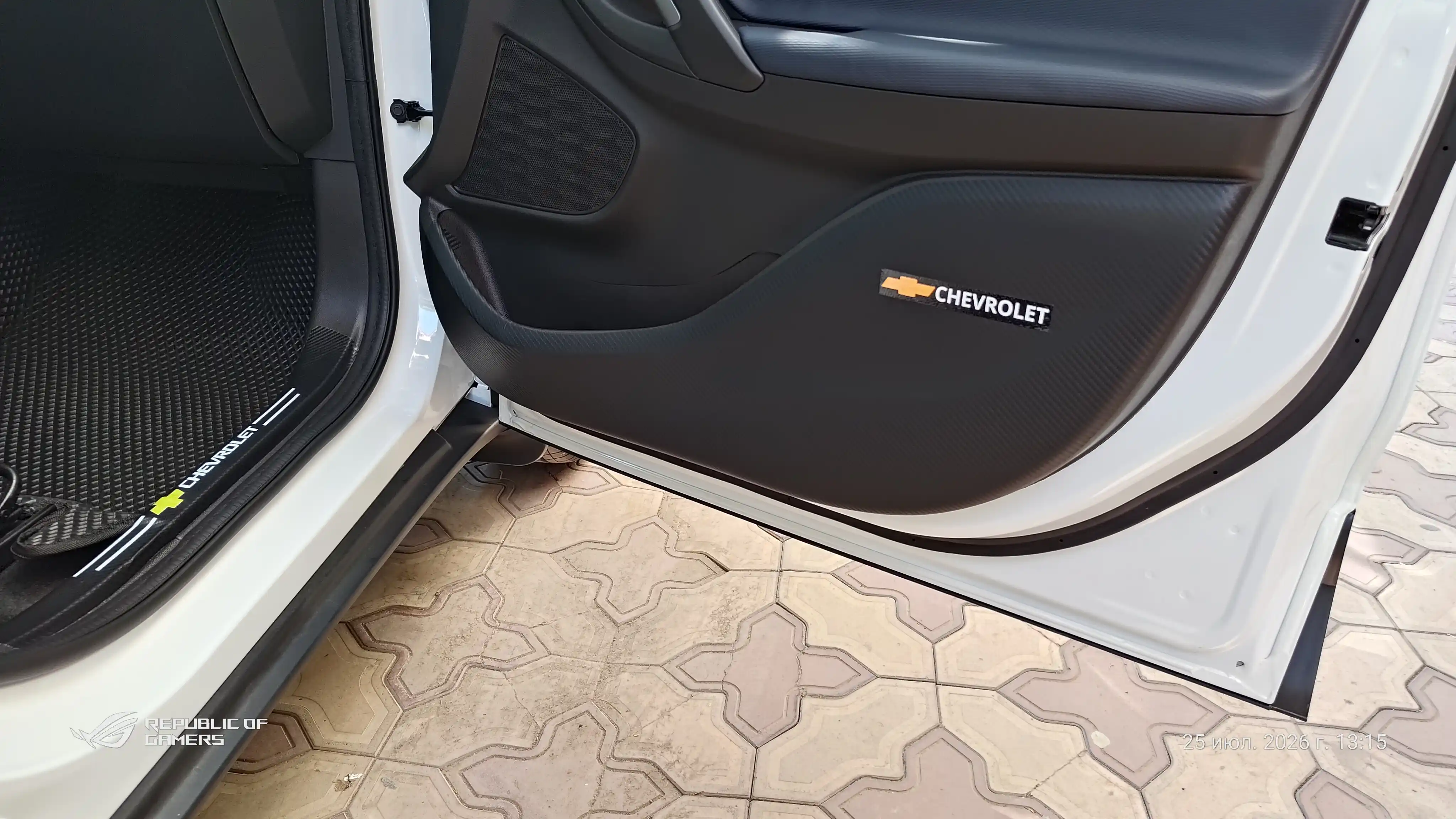 Защитные накладки на двери для автомобилей Chevrolet (4 штуки)