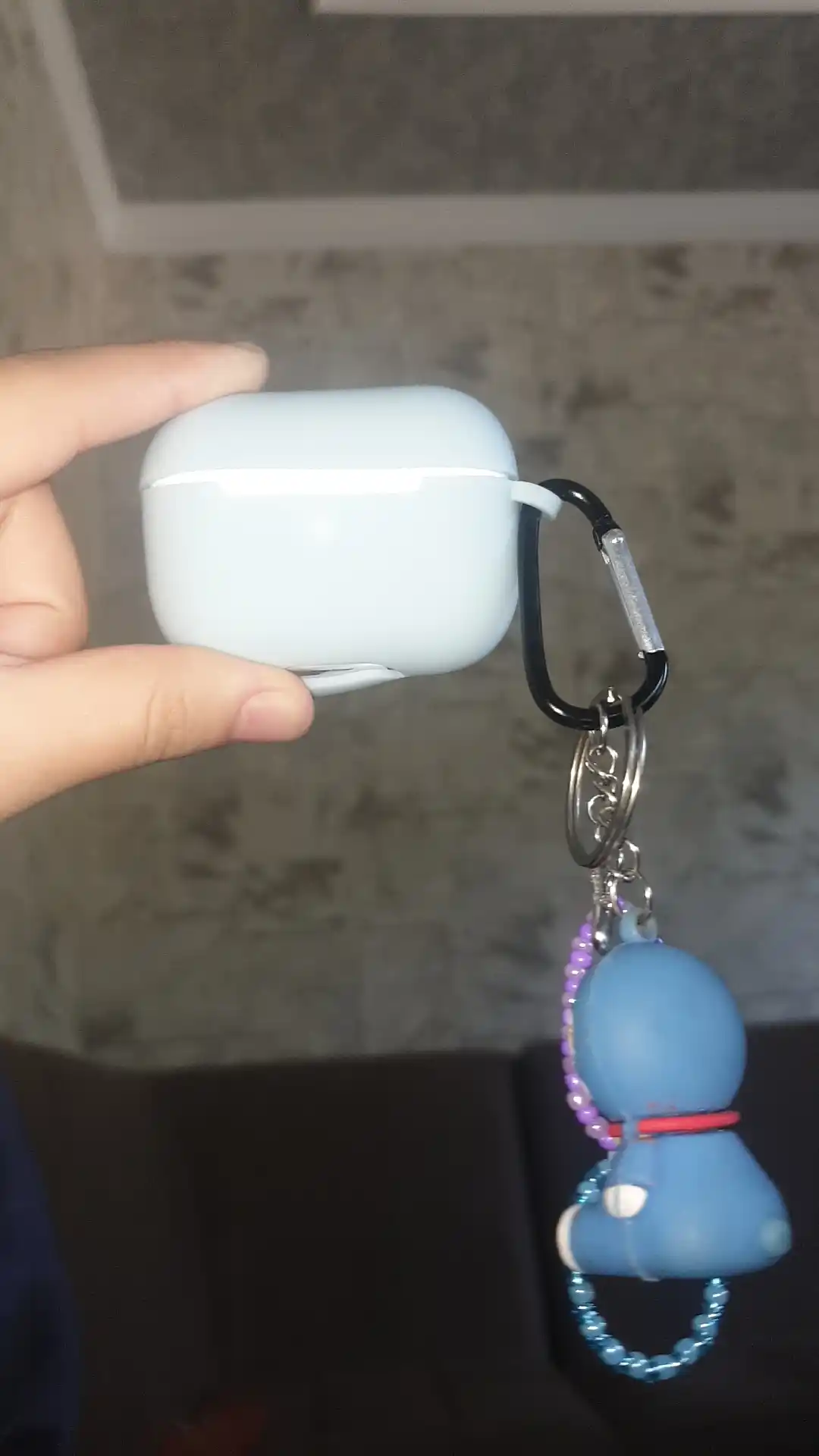 Силиконовый чехол для наушников Airpods Pro