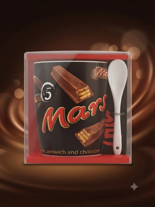 Krujka to‘q jigarrang va qora tusda bo‘lib, unda mashhur "Mars" shokolad barlari