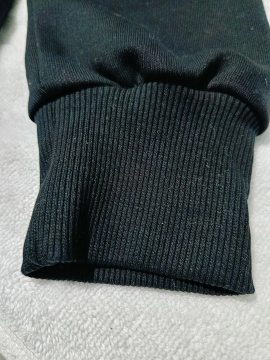 Xudi oversize, ichida nachyos, issiq, uniseks, ko‘cha sayri uchun uslubi