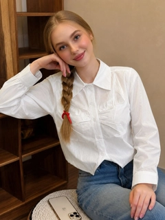 Прозрачный