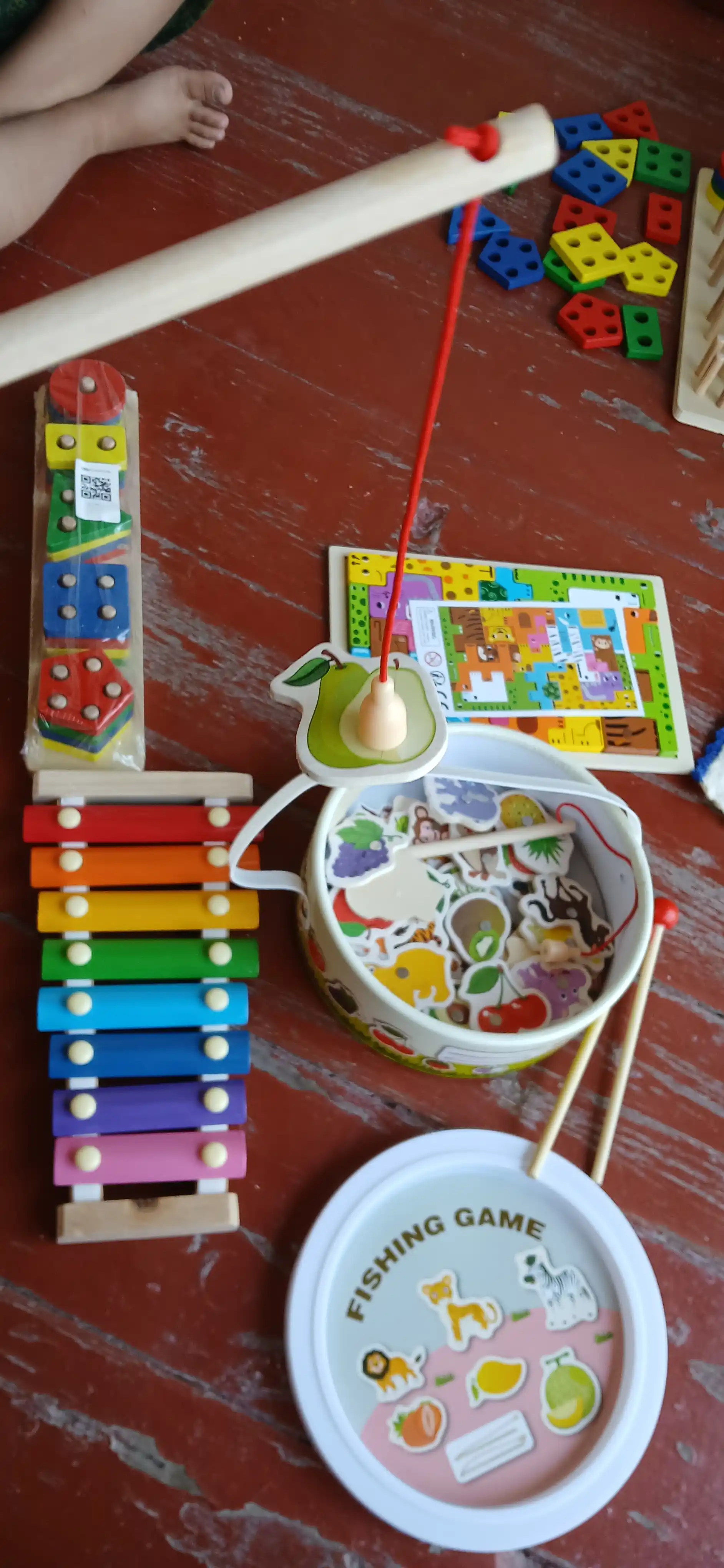 Yog'ochli baliq ovi o'yini, Montessori uslubidagi to'plam «Hayvonlar va Mevalar»