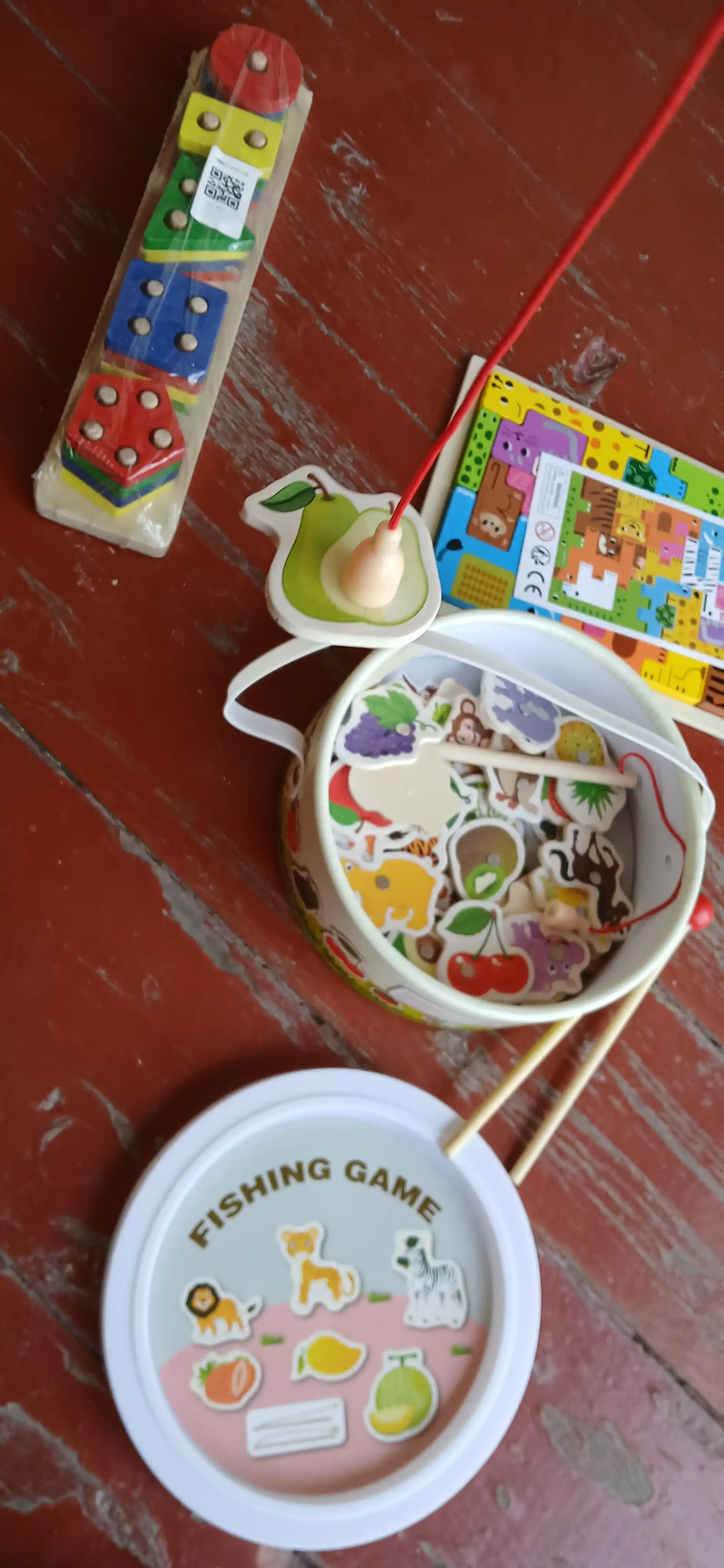 Yog'ochli baliq ovi o'yini, Montessori uslubidagi to'plam «Hayvonlar va Mevalar»