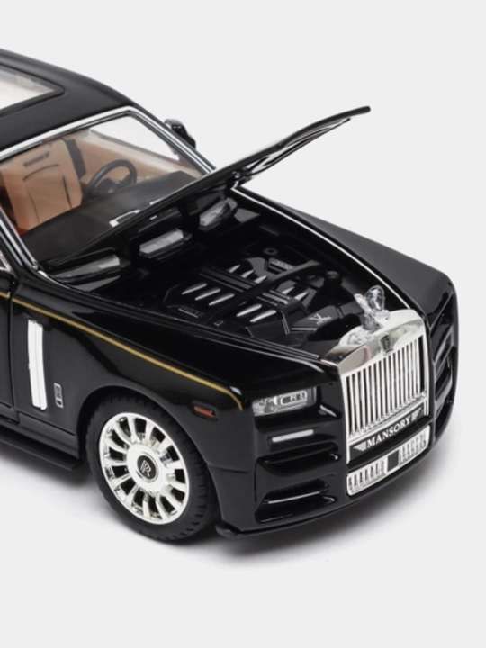 Модель Rolls-Royce Cullinan 1:24, металлическая, свет, звук, двери открываются
