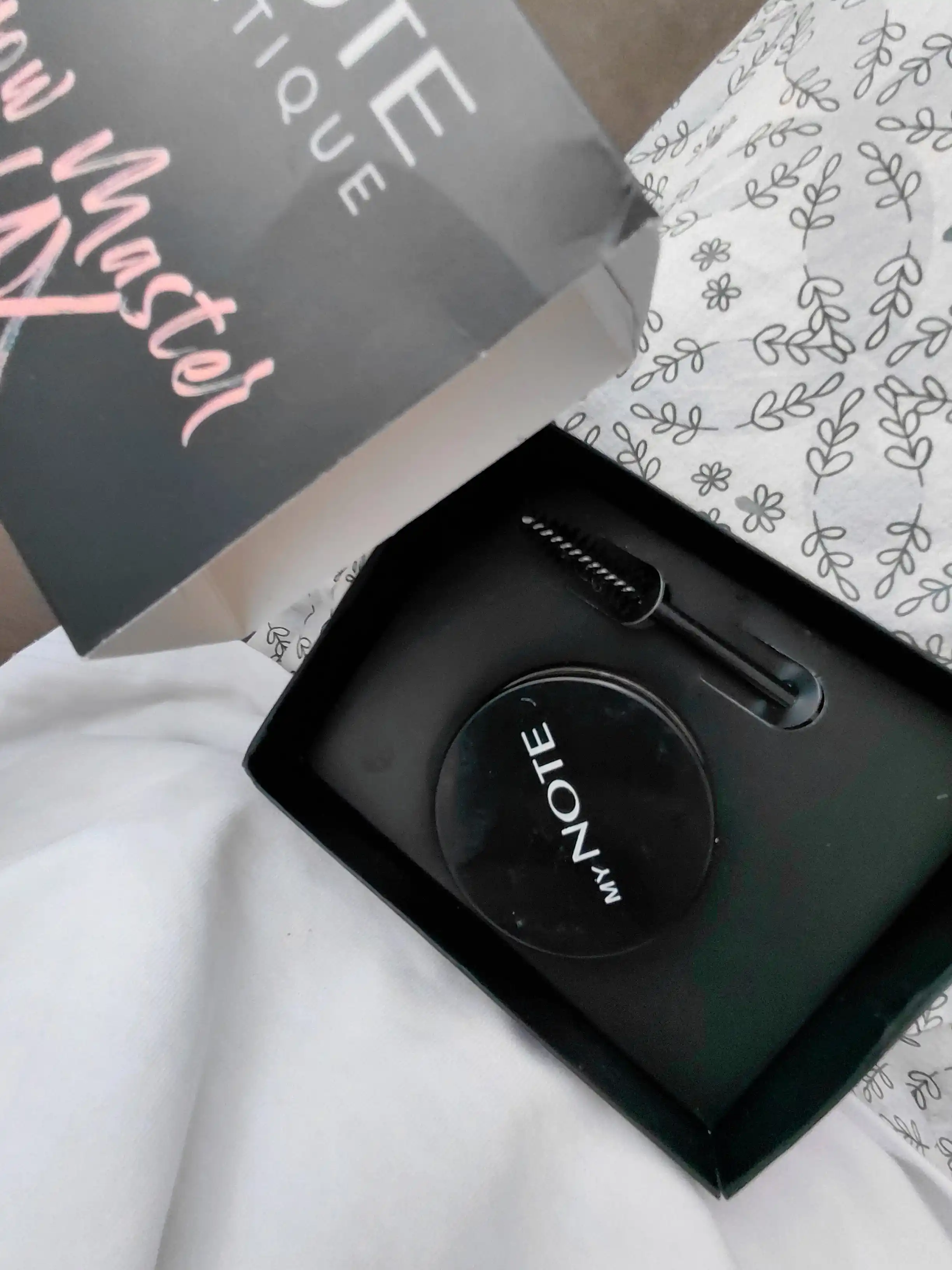NOTE фиксатор для бровей Brow Master Wax
