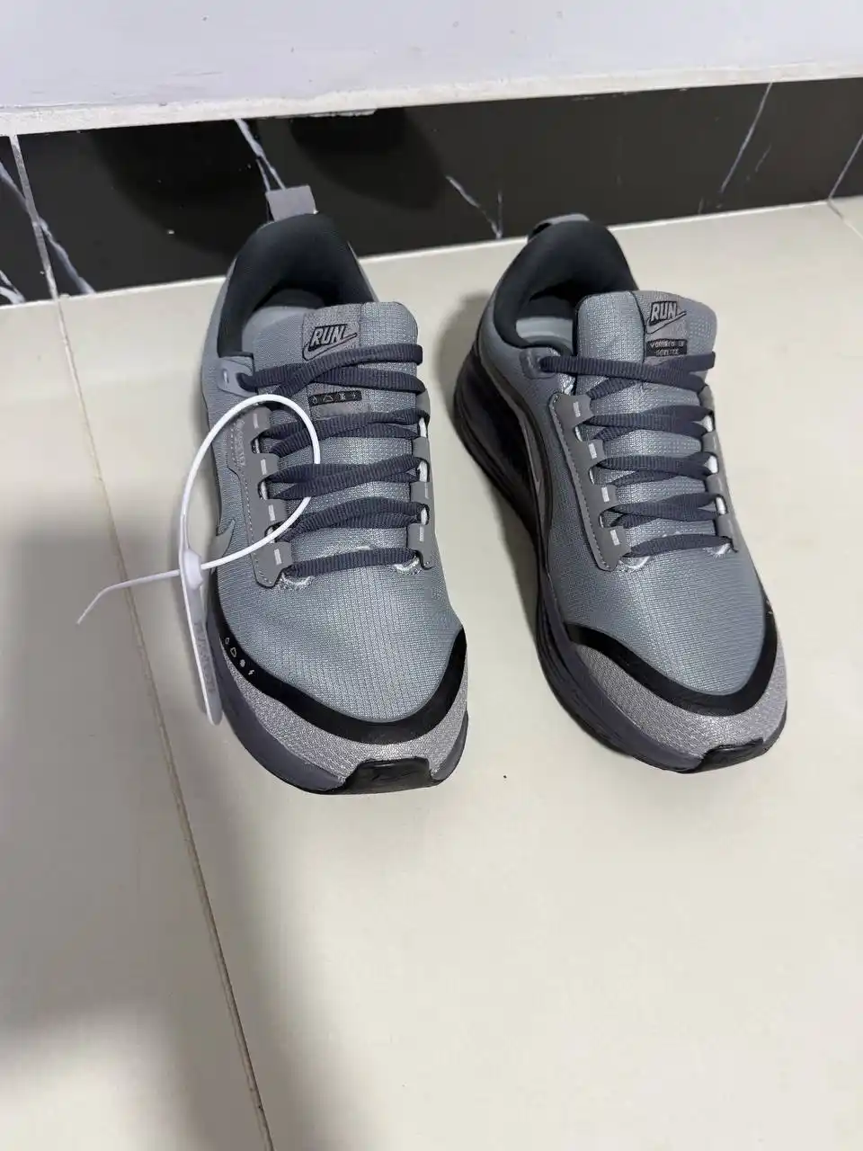 Nike ZoomX Run -Gore-Tex Edition o‘lchamlar: 40-45, 1 o'lcham katta olish tavsiya etiladi