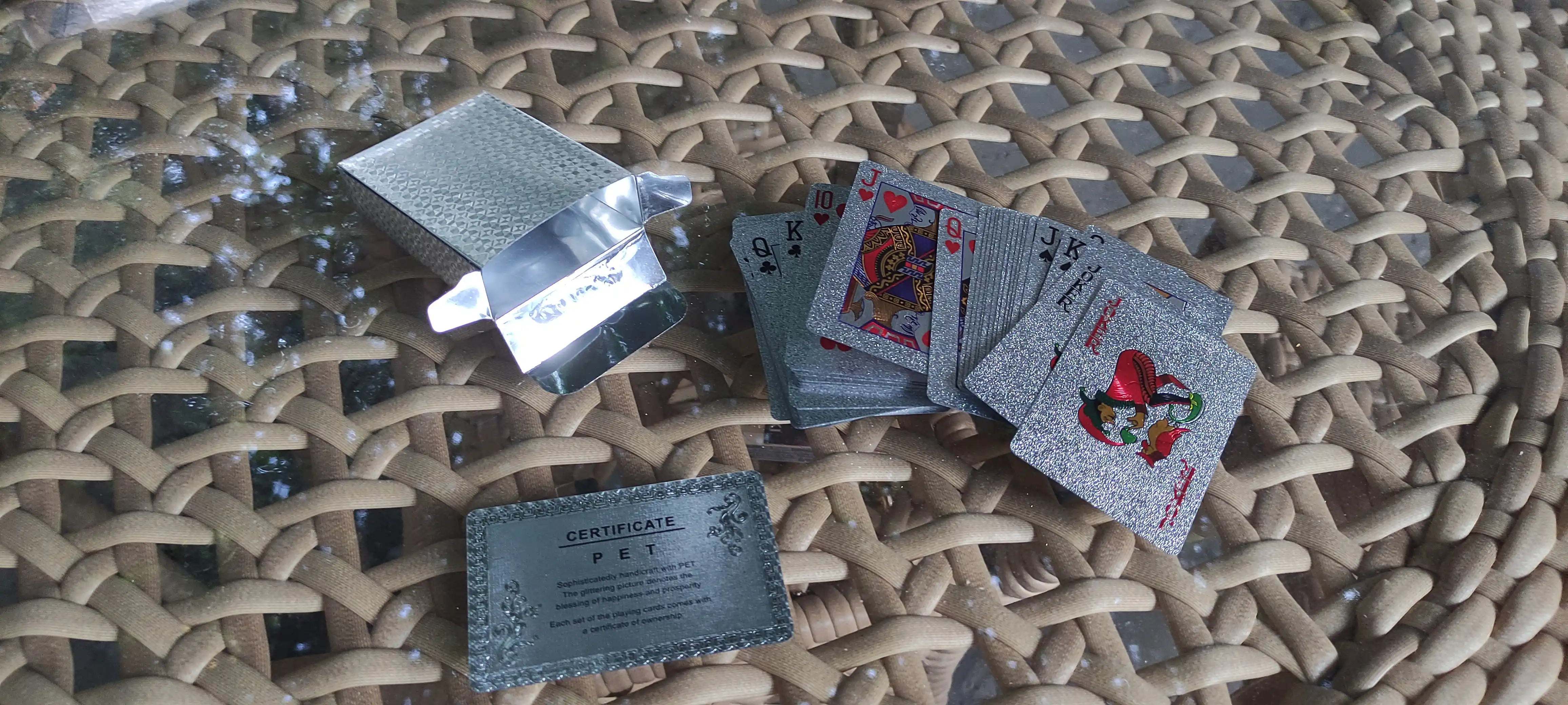 Ko'p rangli kartalar, poker, fokuslar, boshqa o'yinlar uchun, plastik, 1 to'plamda 54 dona