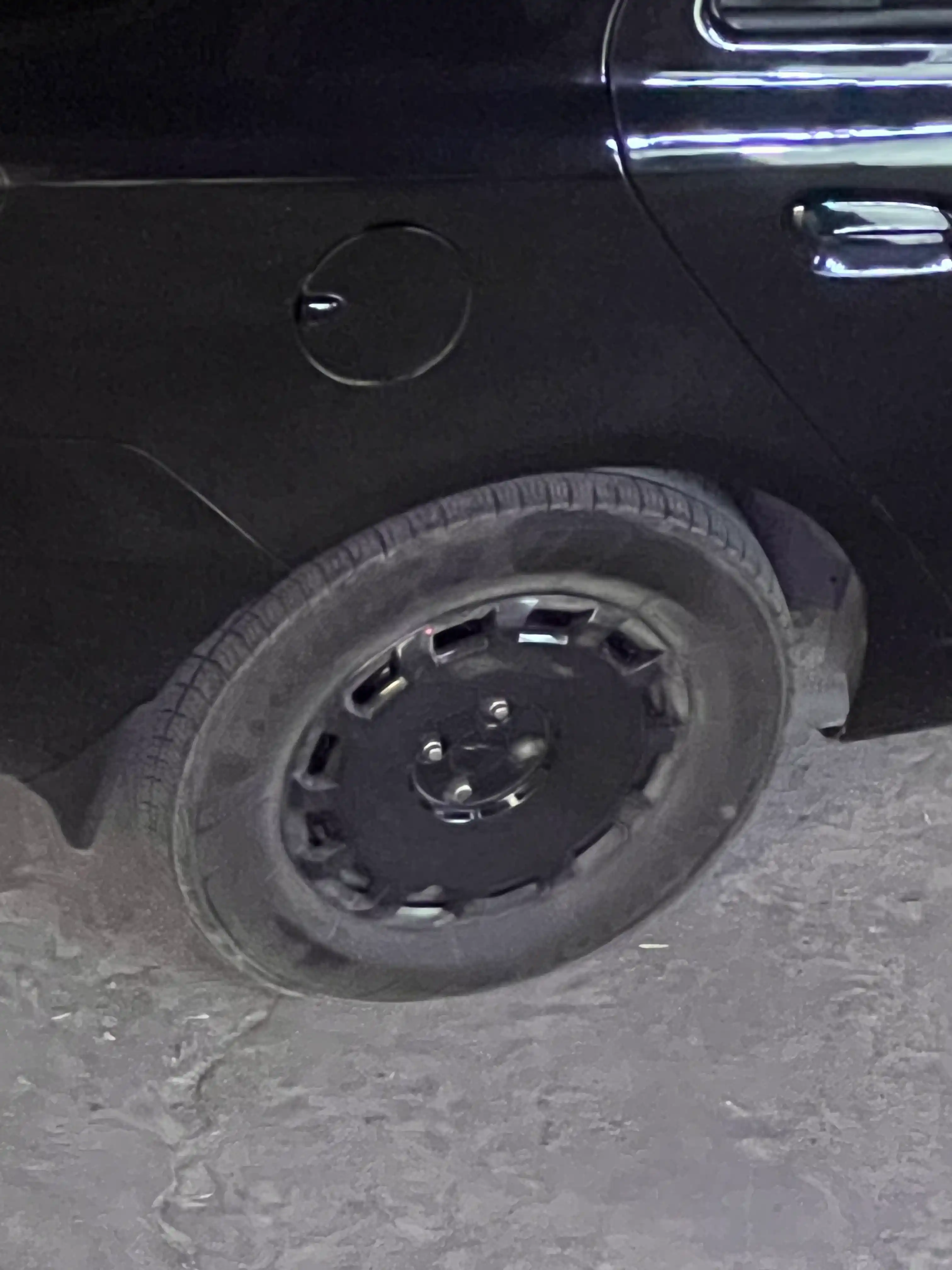 GTA - Chevrolet COBALT uchun qora kolpaklar - R13, R14, R15