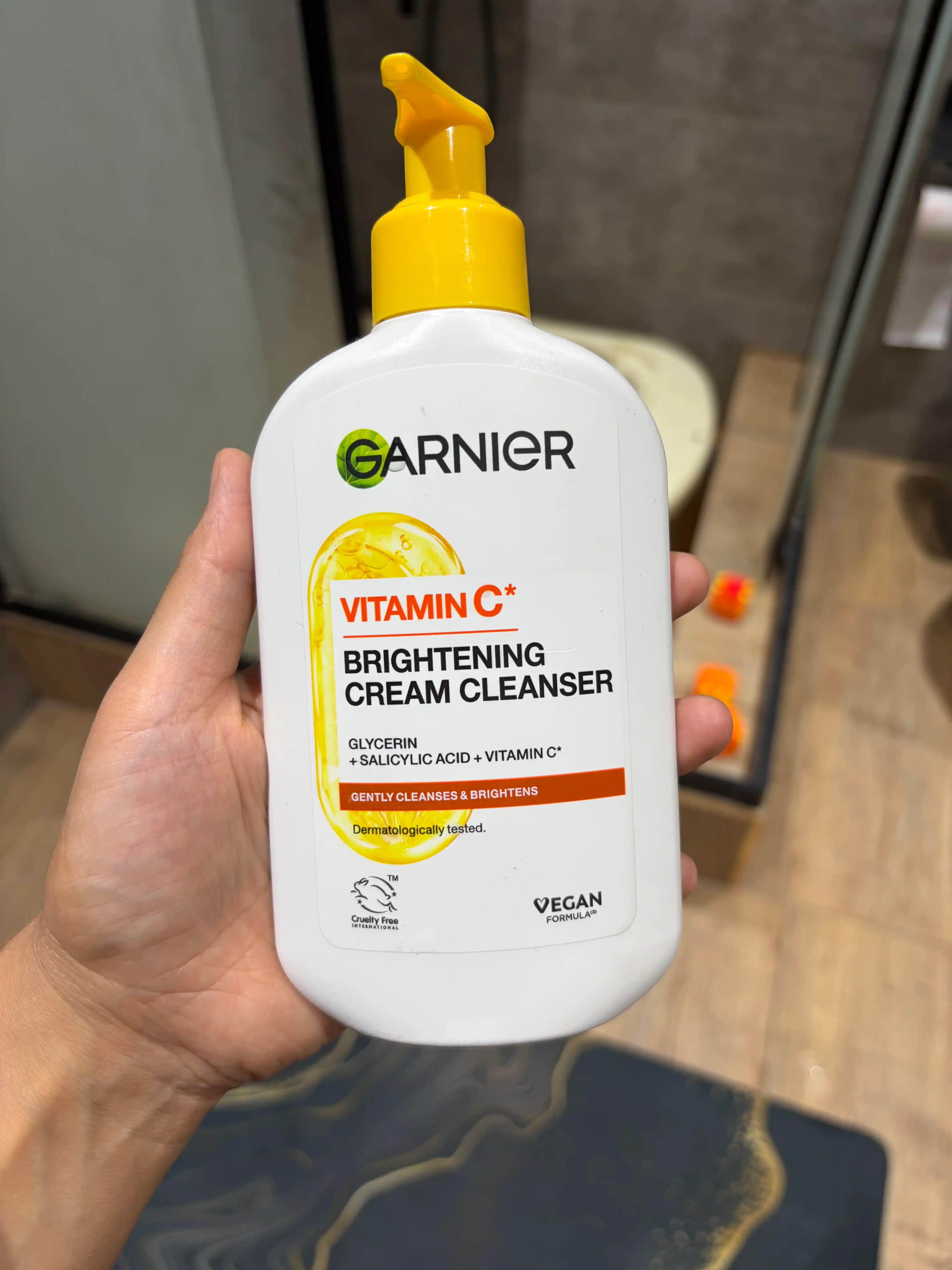 Garnier Очищающий крем с витамином С, 250мл