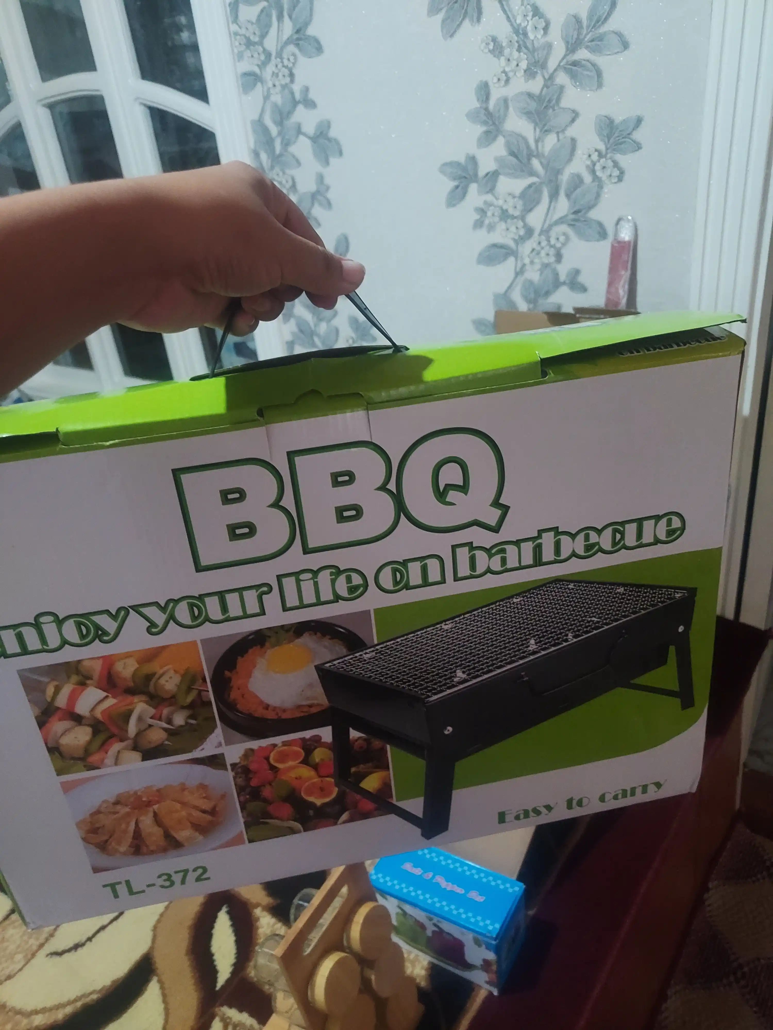 Piknik va dala hovli uchun buklama portativ mangal-barbekyu