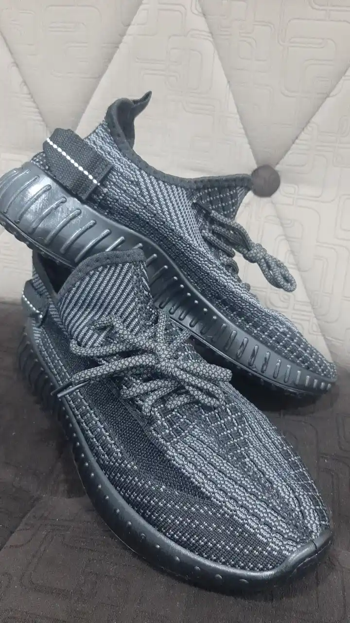 Кроссовки Yeezy, 36-40