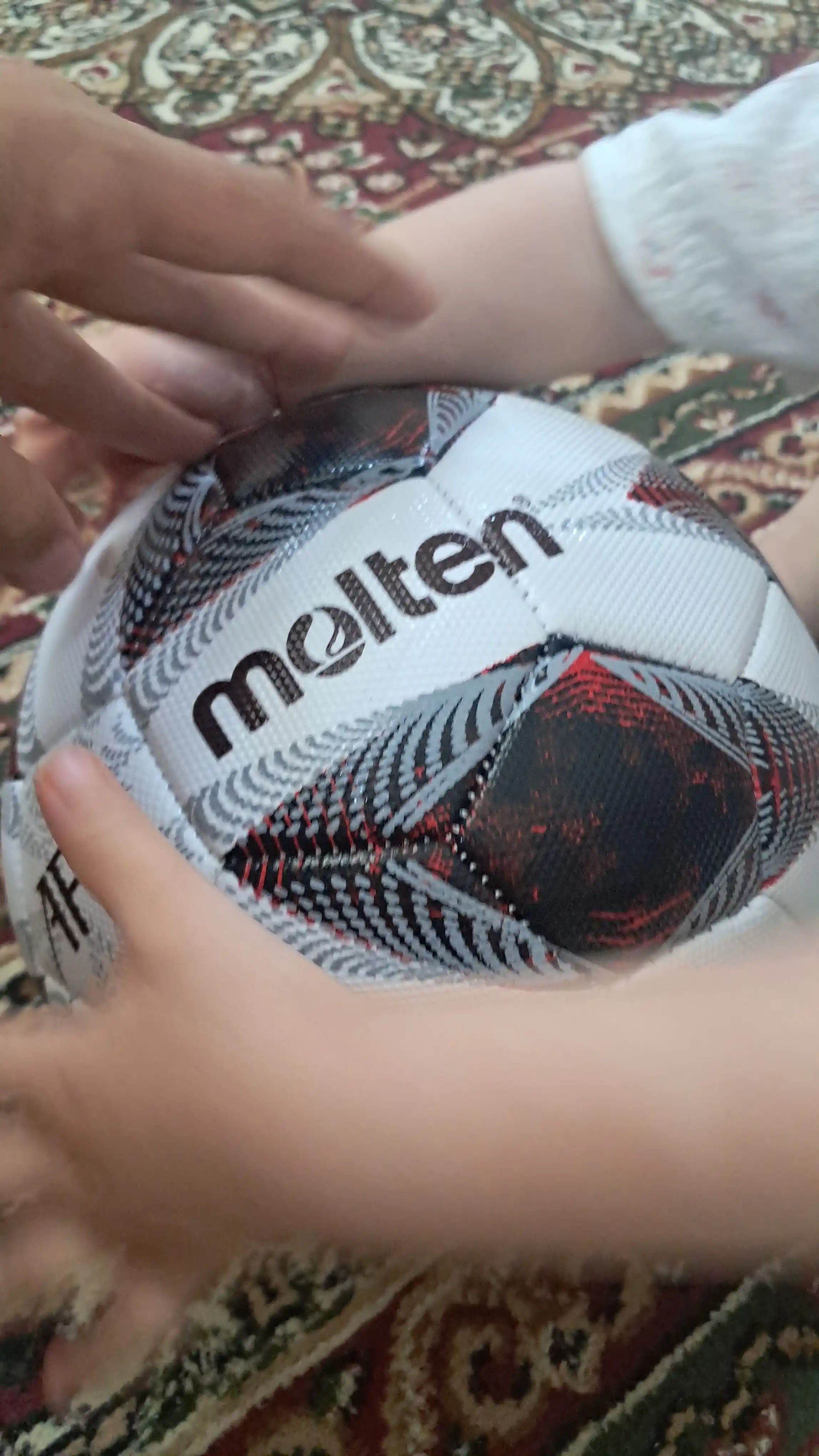 MOLTEN футбольный мяч