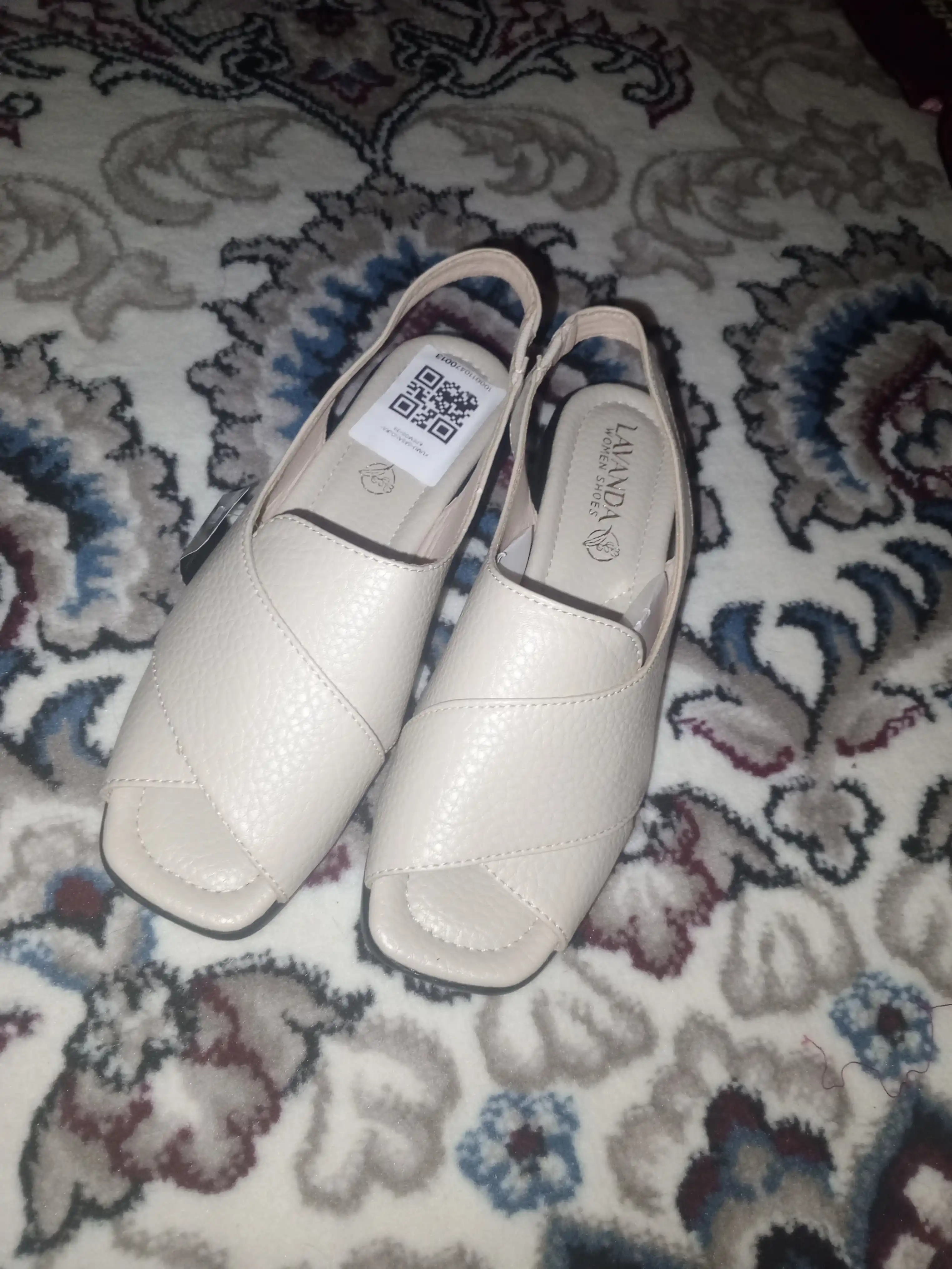 Ayollar sandali, ayollar bosonojkasi, basanojka, yozgi sandal, ayollar oyoq kiyimi