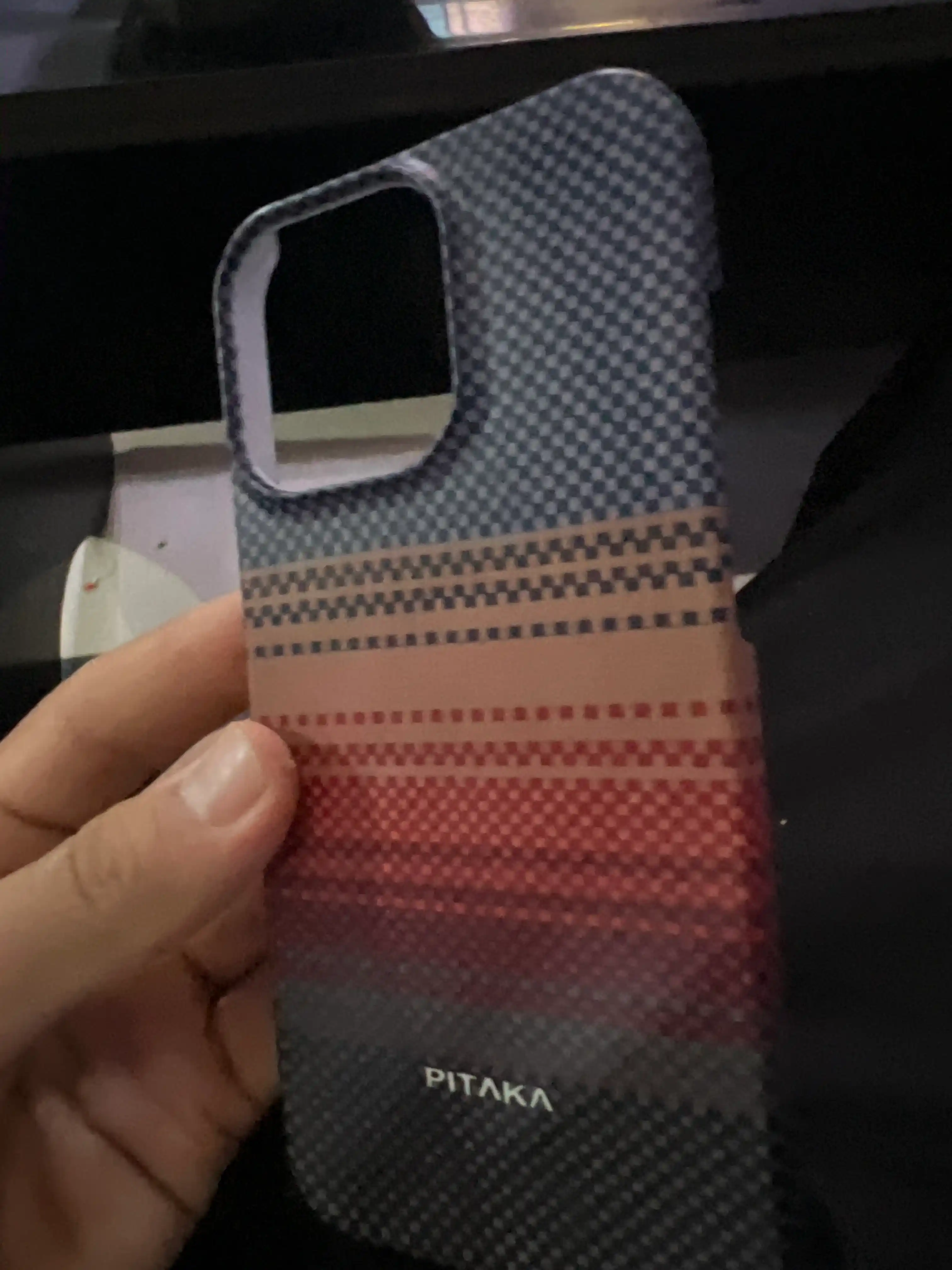 Чехол с текстурой карбона для iPhone 11, 12, 13, 14, 15, 16, Pro и Pro Max