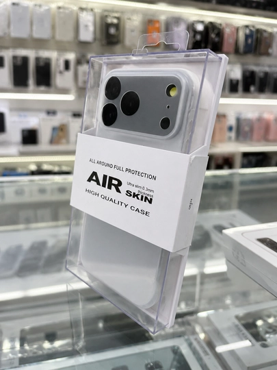 IPhone 17 Pro Max uchun mat himoya g'ilofi KZDOO 0,3 mm, ultrayengil, tirnalishga chidamli