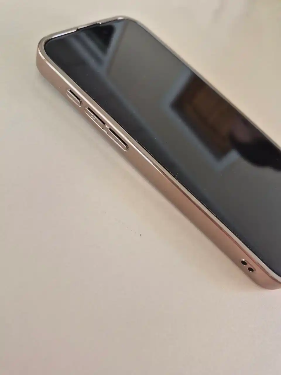 IPhone 15, 16, 17, Pro Max g‘ilofi