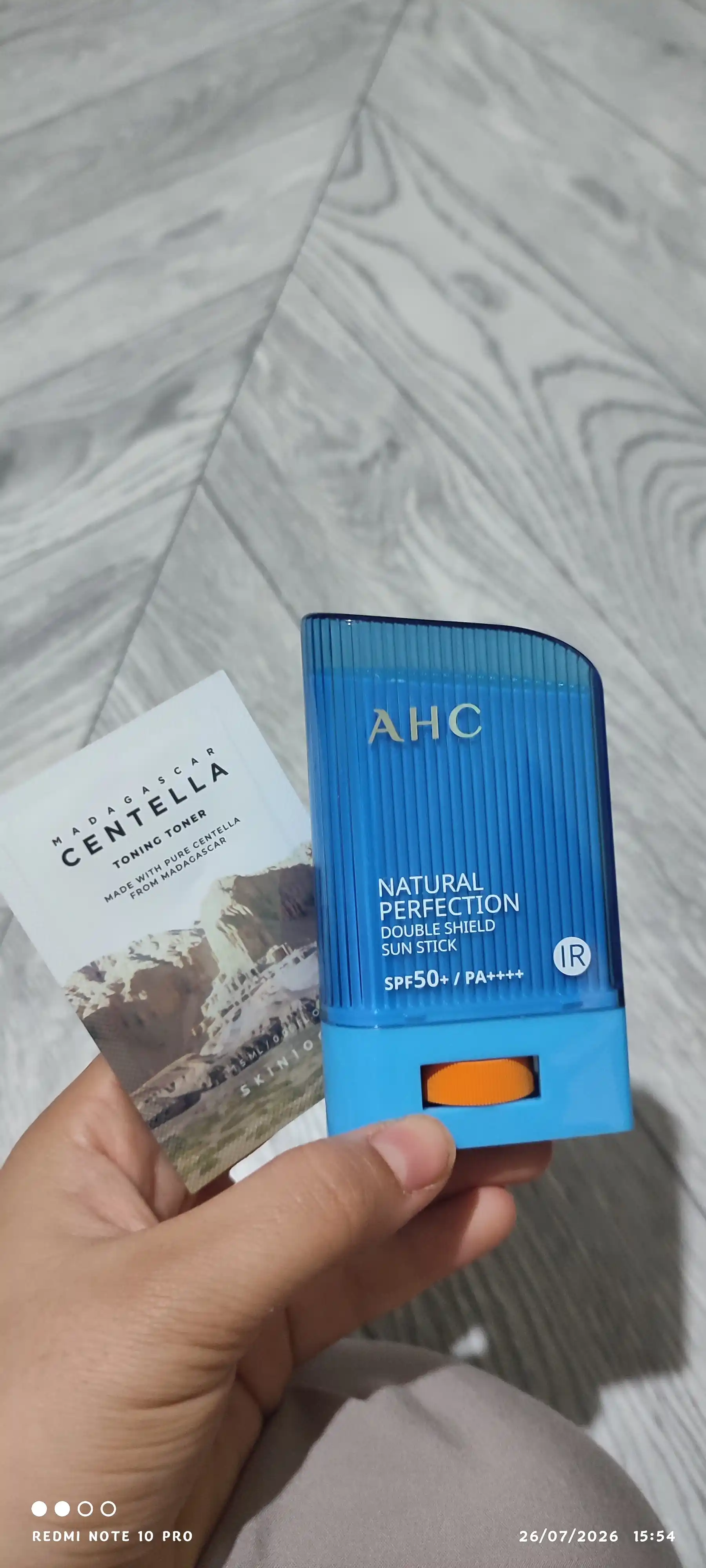 Солнцезащитный крем для лица и тела, AHC, SPF 50+++, 14 г (Корея)