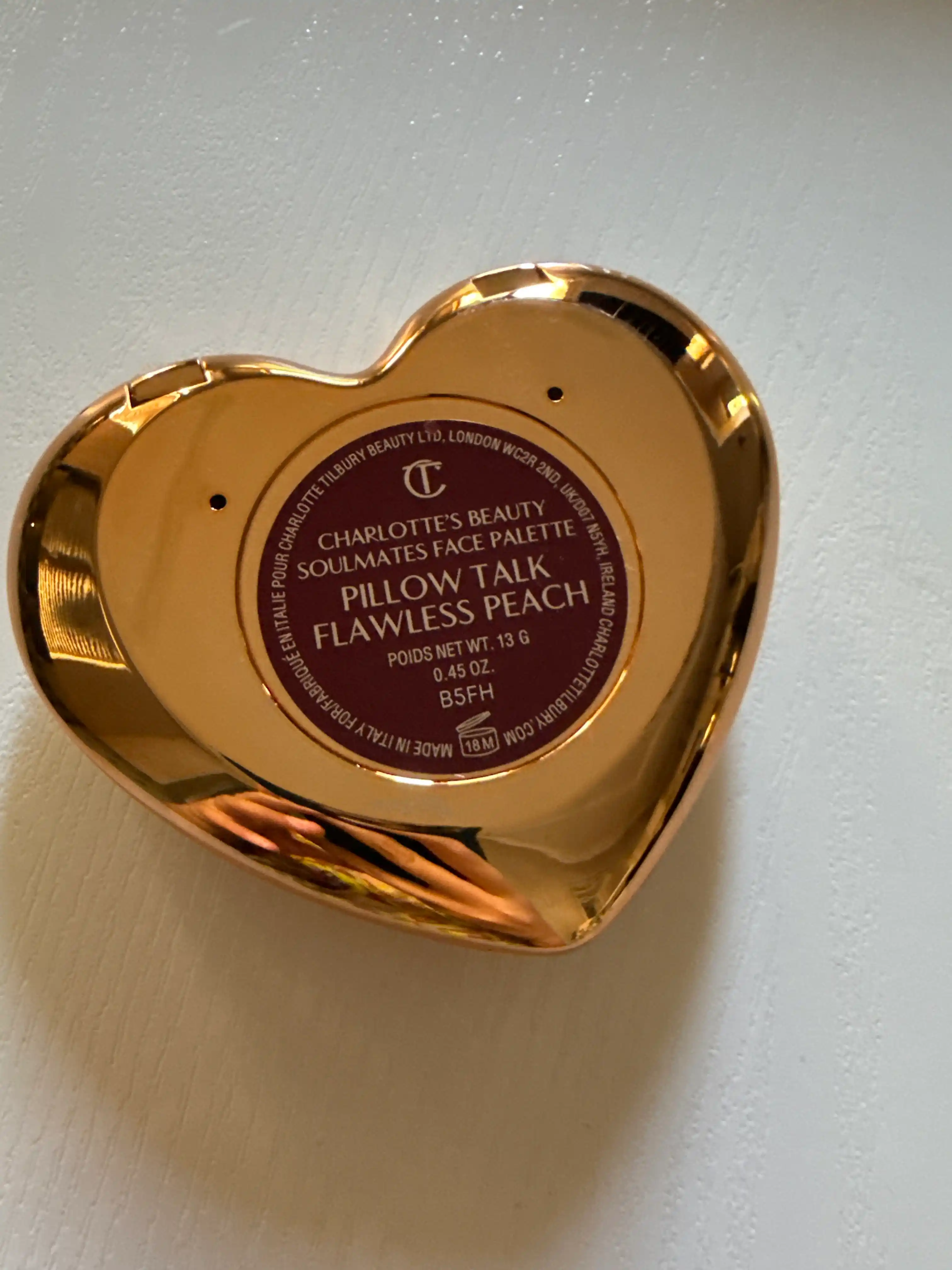 Charlotte Tilbury Pillow Talk Qusursiz shaftoli palitrasi 2-in-1 ixcham