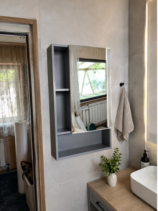 Oynali vanna shkafi, devorga osiladigan, kulrang 780х500х147 mm
