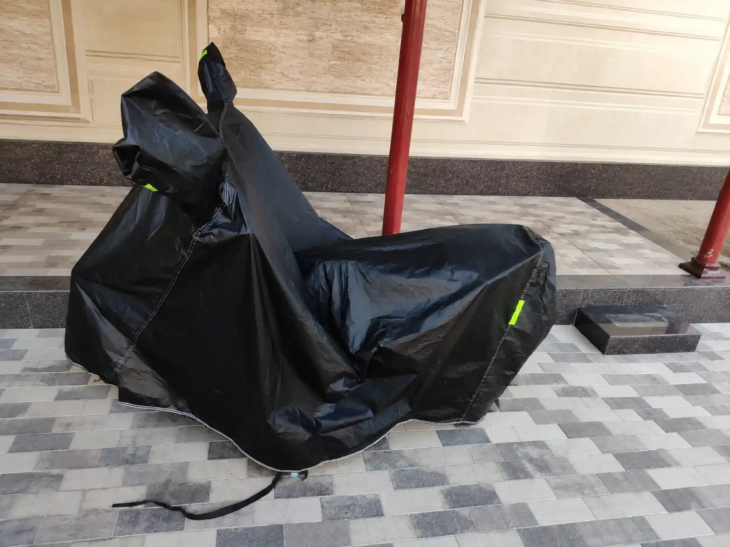 Universal tent (S–XXL) — skuter va mototsikl uchun, 1.6 m dan 2.3 m gacha uzunlikka mos