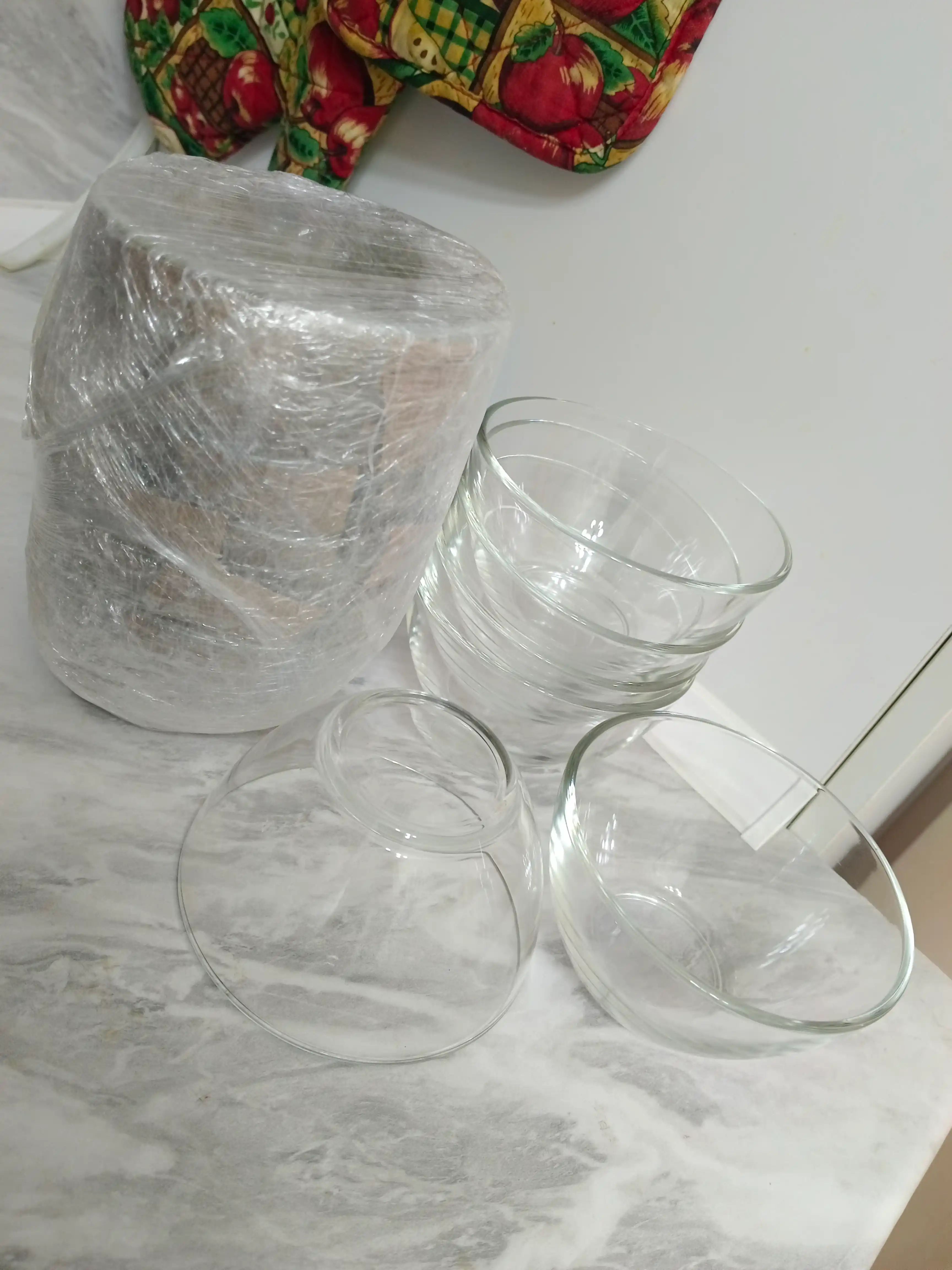 Salatnik Luminarc Gladkiy 11 sm, salat va gazaklar uchun shisha kosa, 1 dona