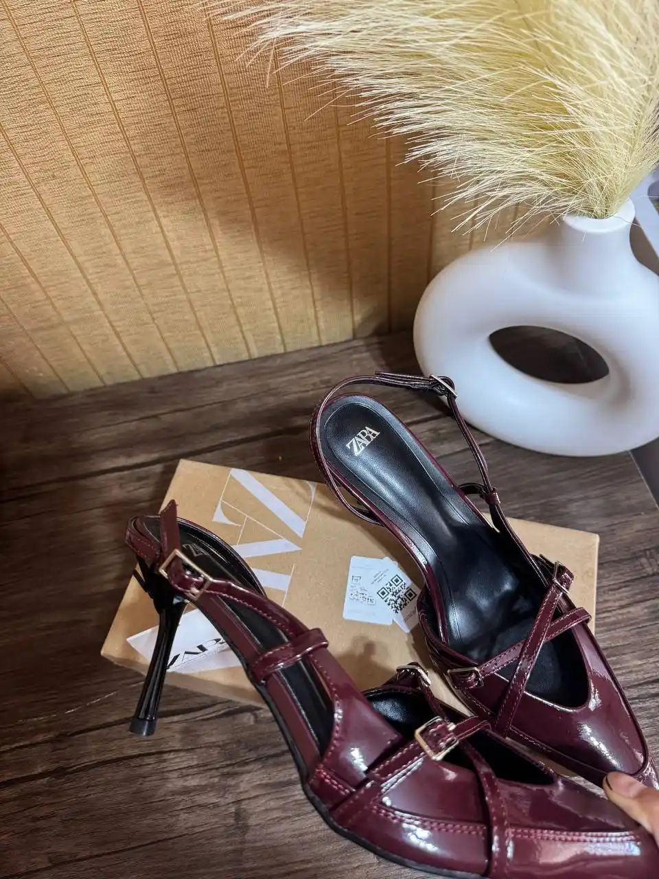 36-40 o‘lchamli ayollar bog‘ichli sandallari