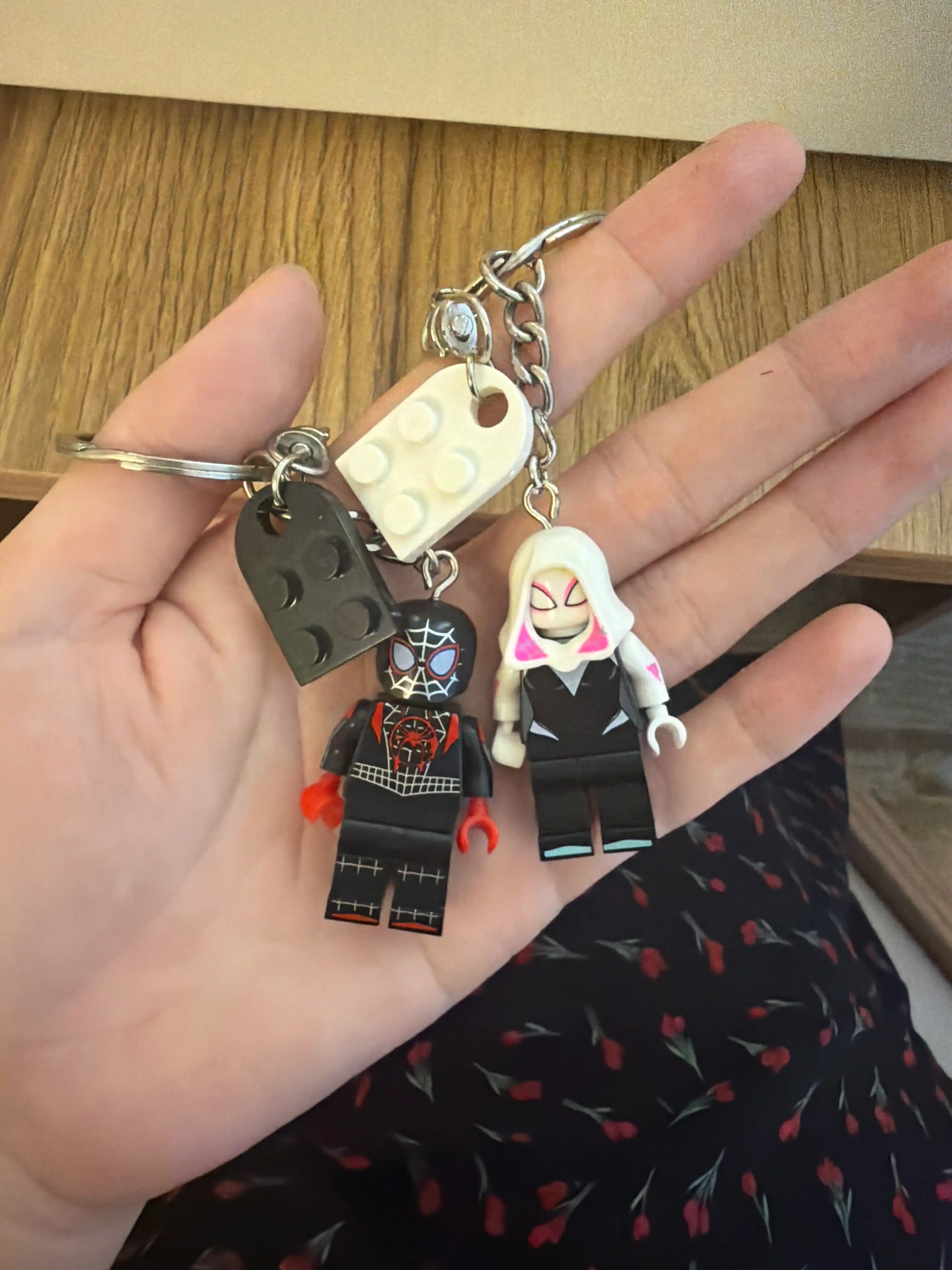 Парные брелоки для ключей, в стиле Lego "Человек-Паук и Гвен Стейси" 2 шт