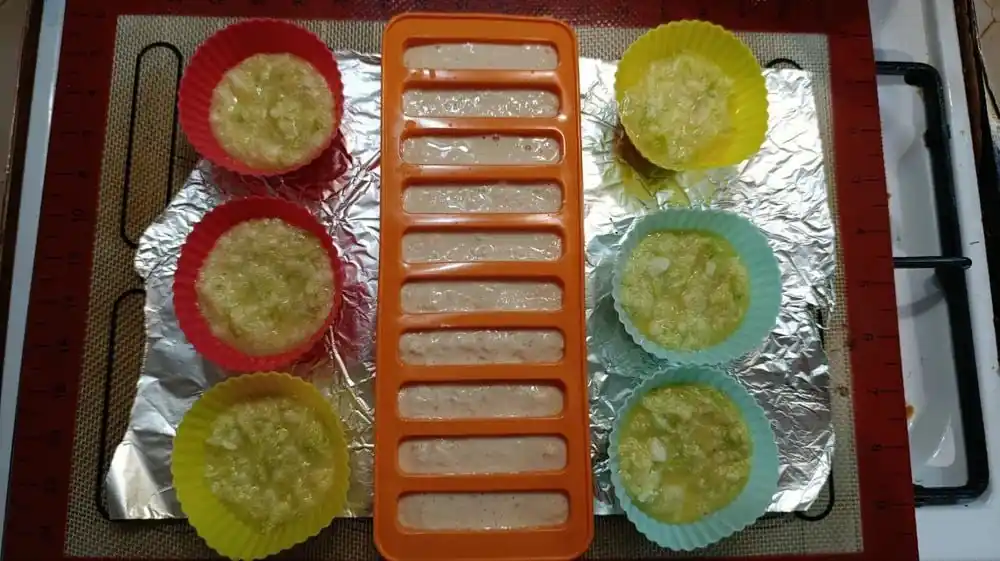 Mini sasiska uchun silikon qolip qopqoqli, pechda pishirish BPA Free oziq-ovqat silikoni