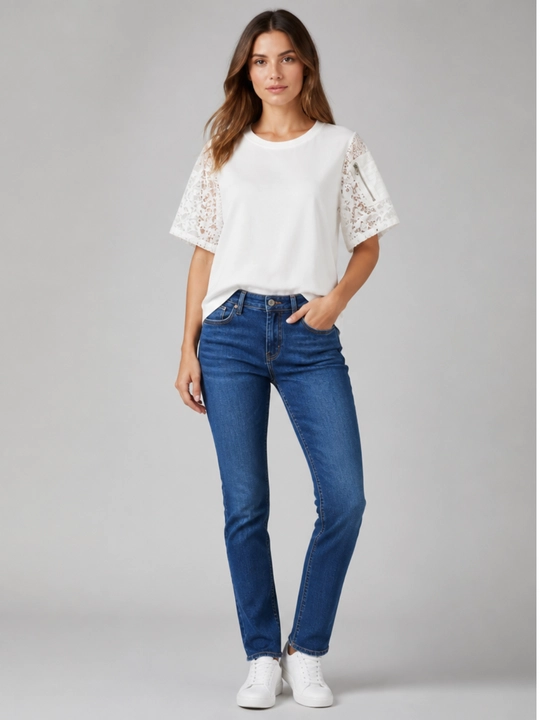 Ofis va o‘qish uchun bejirim oversize futbolka. Standart o‘lchamlar 44 dan 52 gacha - 
