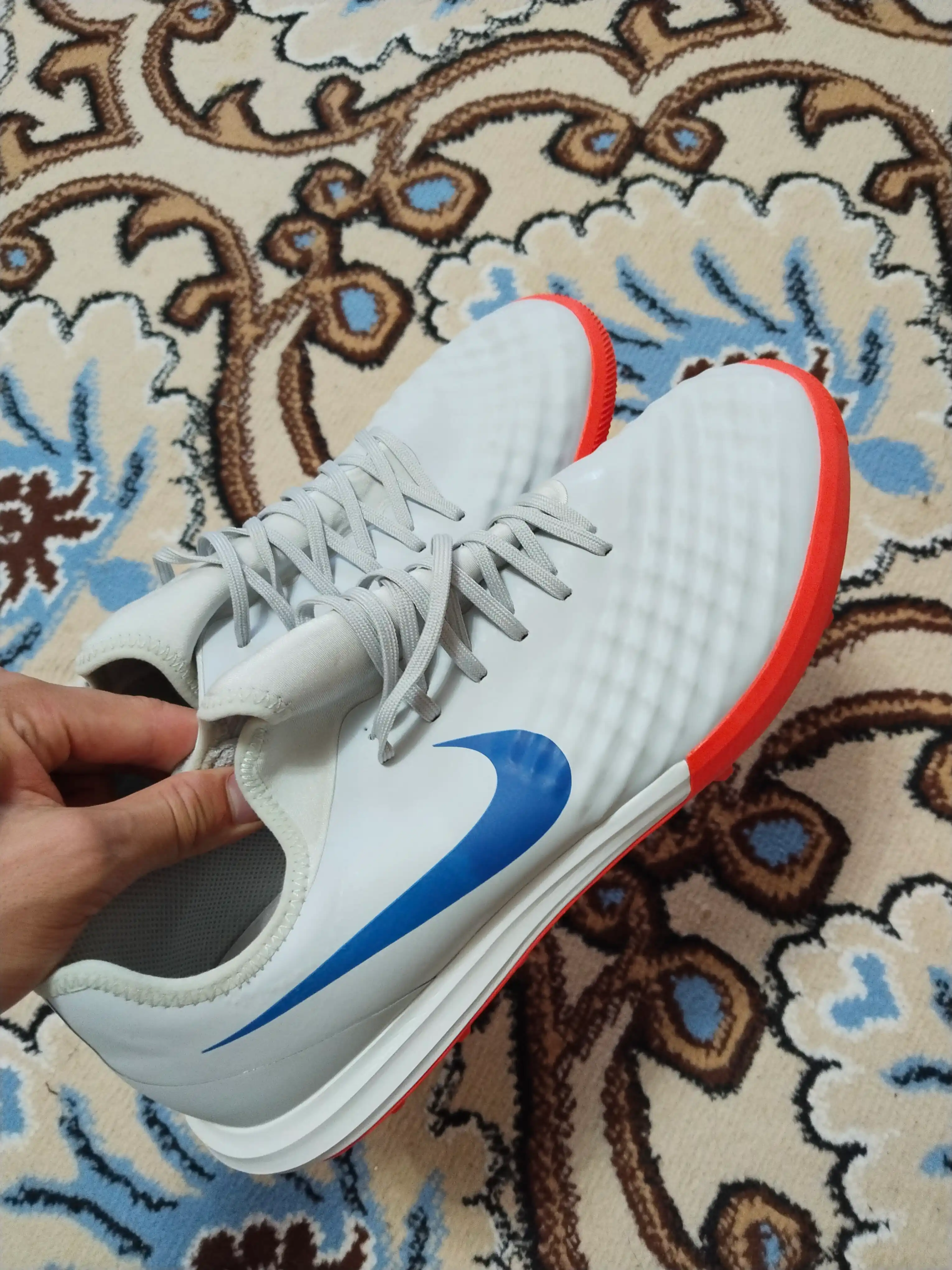 Футбольные сороконожки Magista (TF газон)