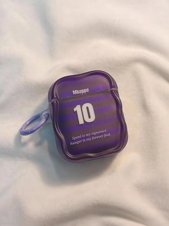 Текстурированный чехол для AirPods с объемным 3D цветком