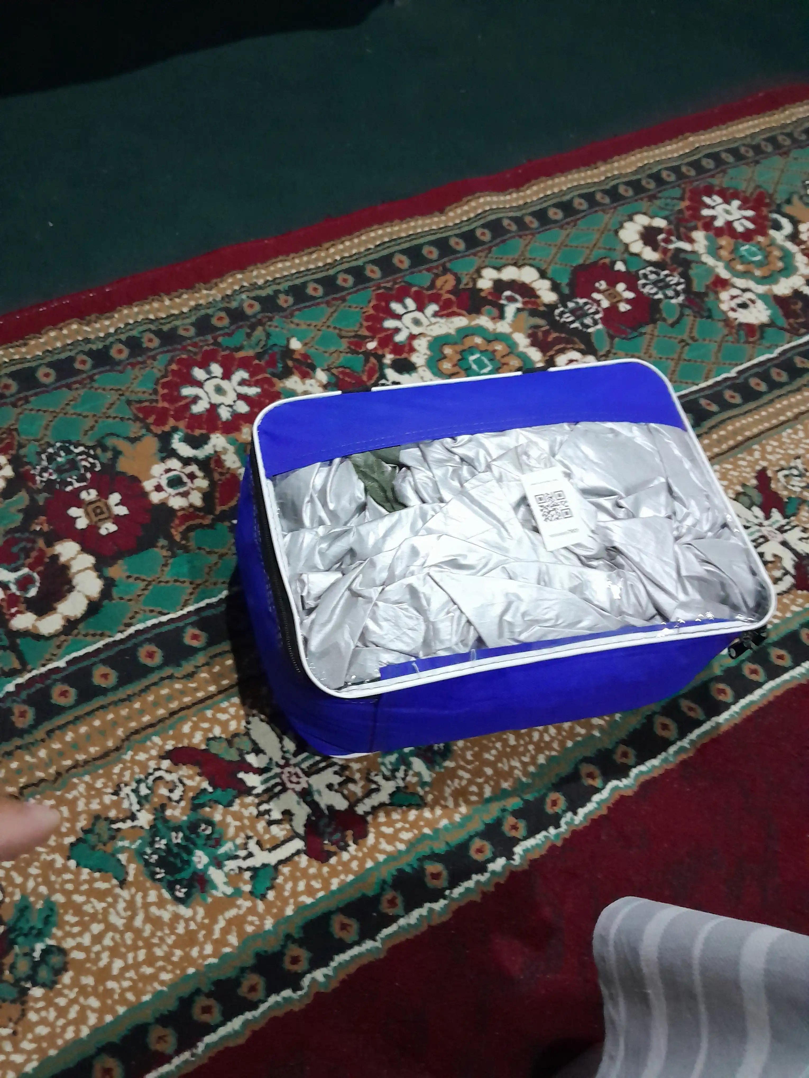 Barcha avtomobillar uchun himoya tenti-cho‘nagi — quyosh, yomg‘ir, qor va changdan himoya