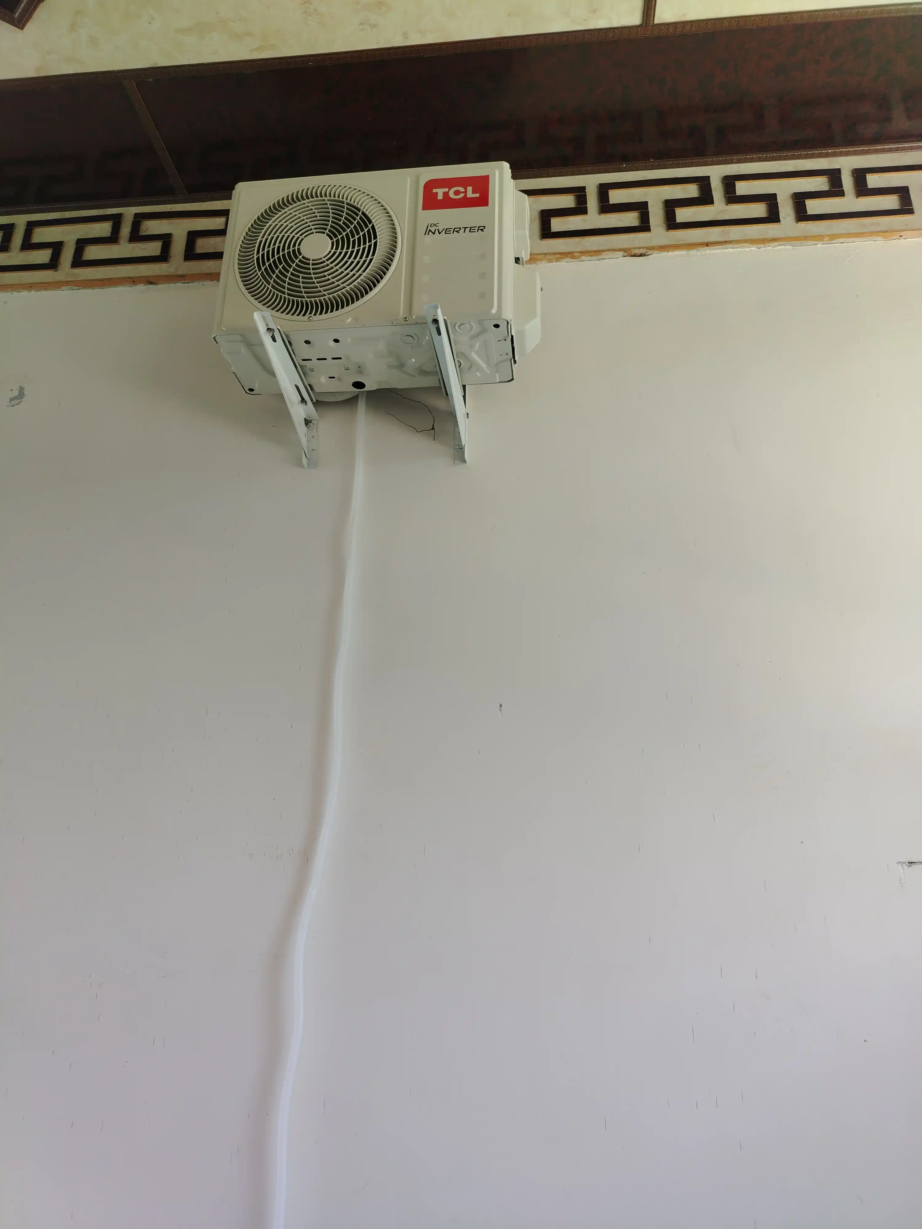 Konditsioner SPLIT TCL 12, 24 Invertor, 70 kvadrat metrgacha